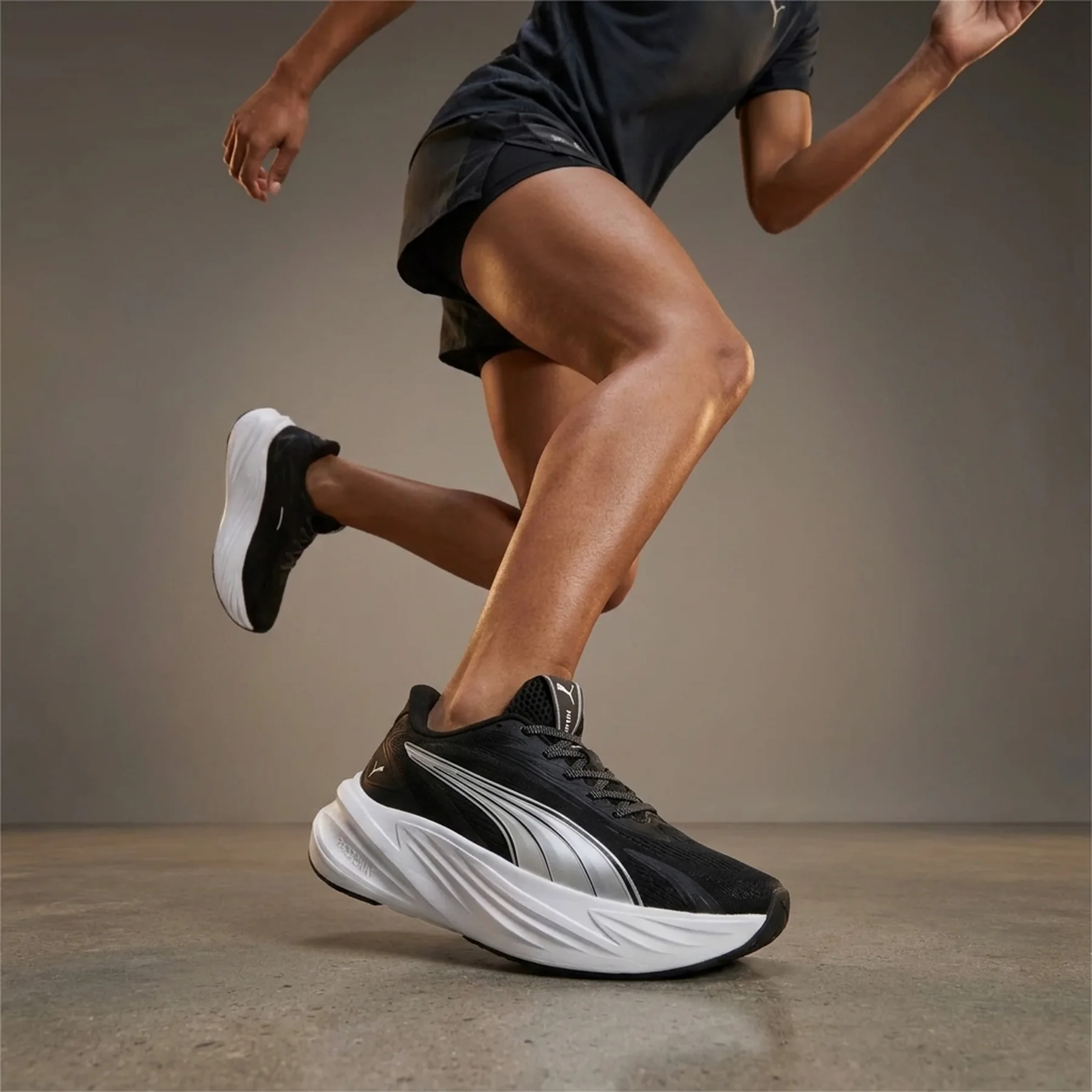 Кросівки Unisex Maxima Pro 31331301 Puma 7,5 (41) Чорний