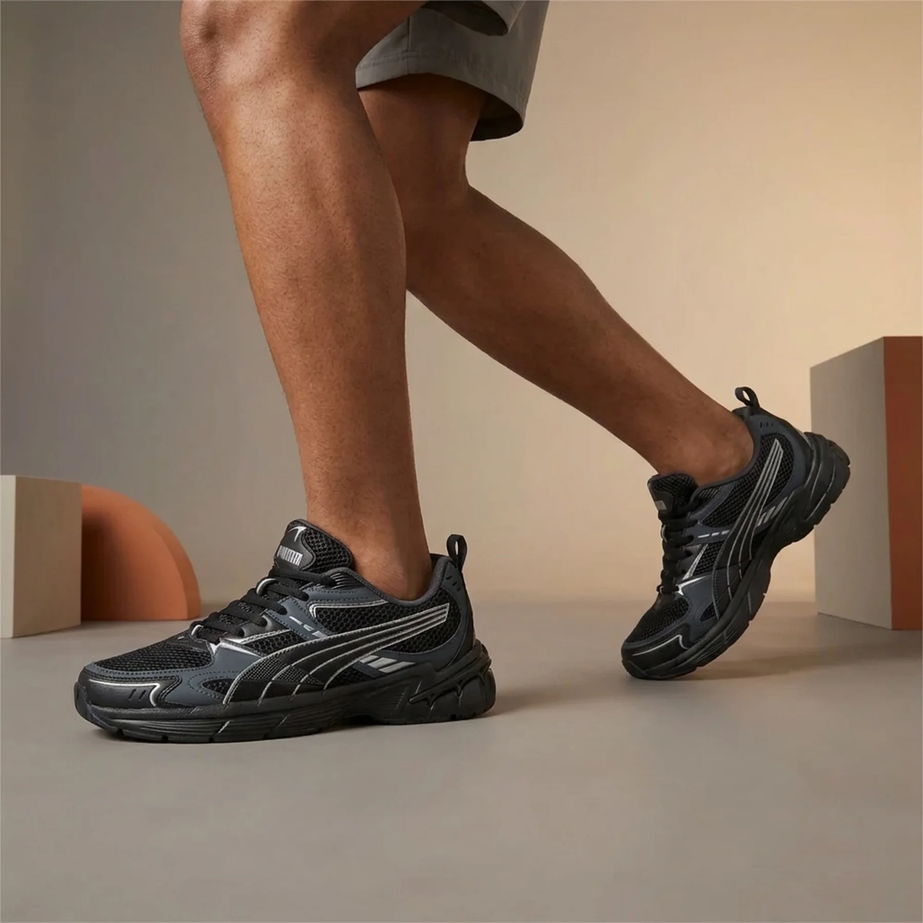 Кросівки Unisex Milenio tech 2000 2Tone 40491401 Puma 8,5 (42,5) Чорний