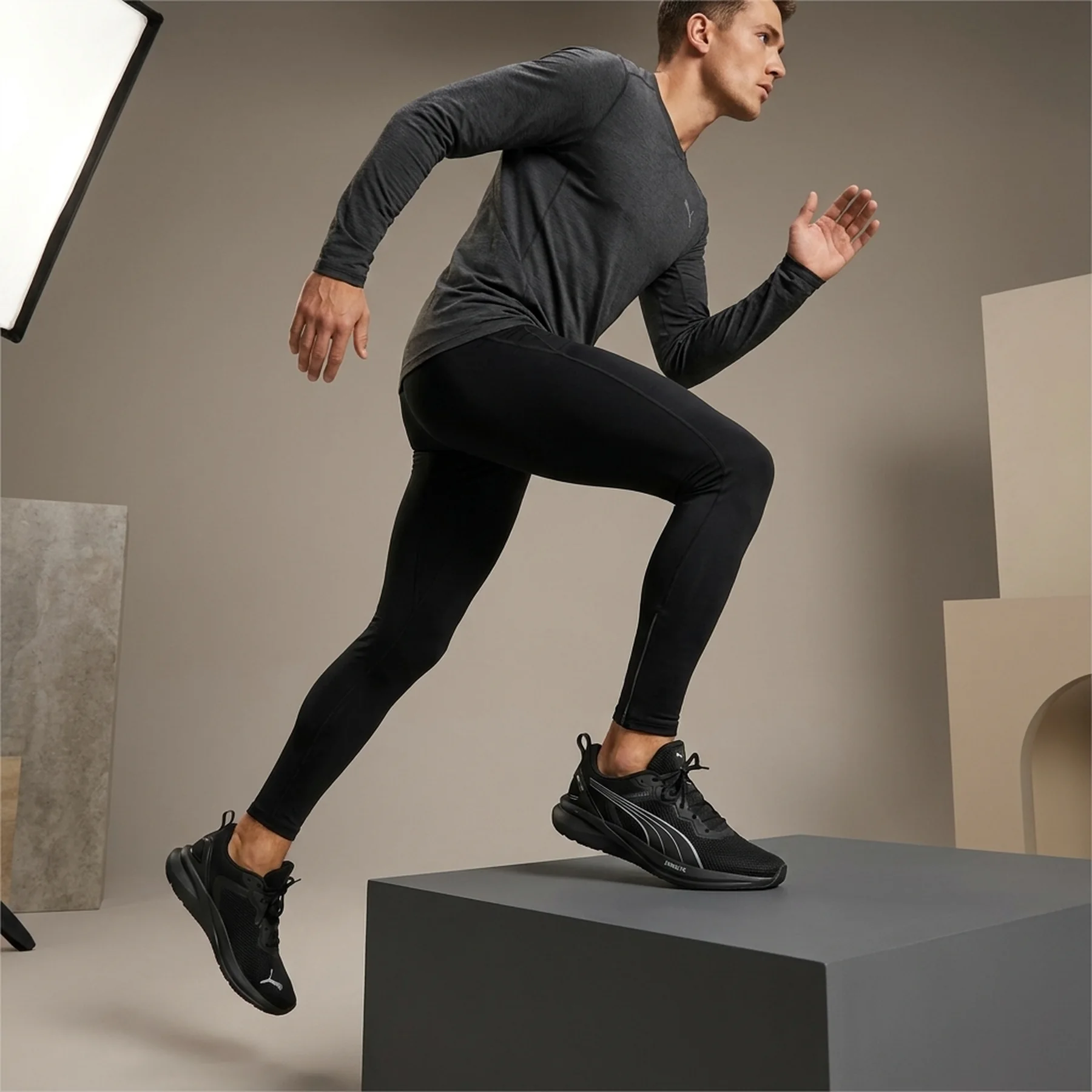 Кросівки Unisex Skyrocket Lite 2 31173008 Puma 7 (40,5) Чорний