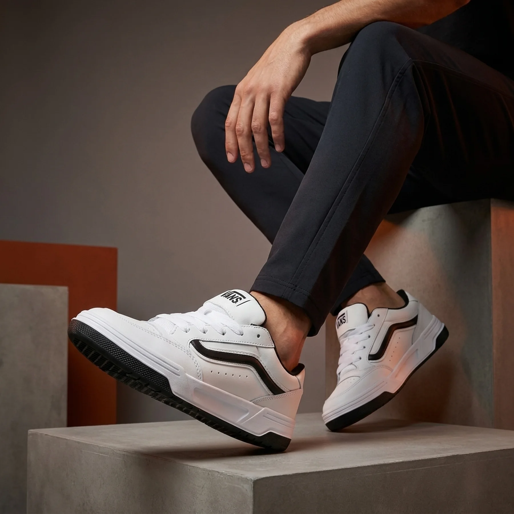 Кросівки Vans Hylane White Black