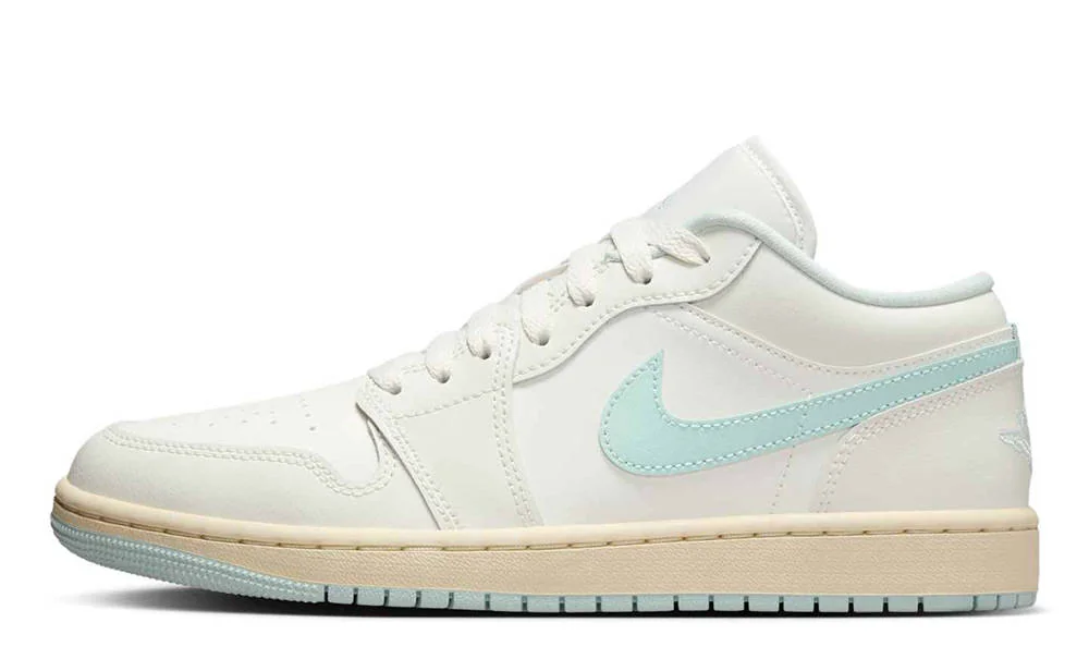 Кросівки W Air Jordan 1 Low Sail Igloo