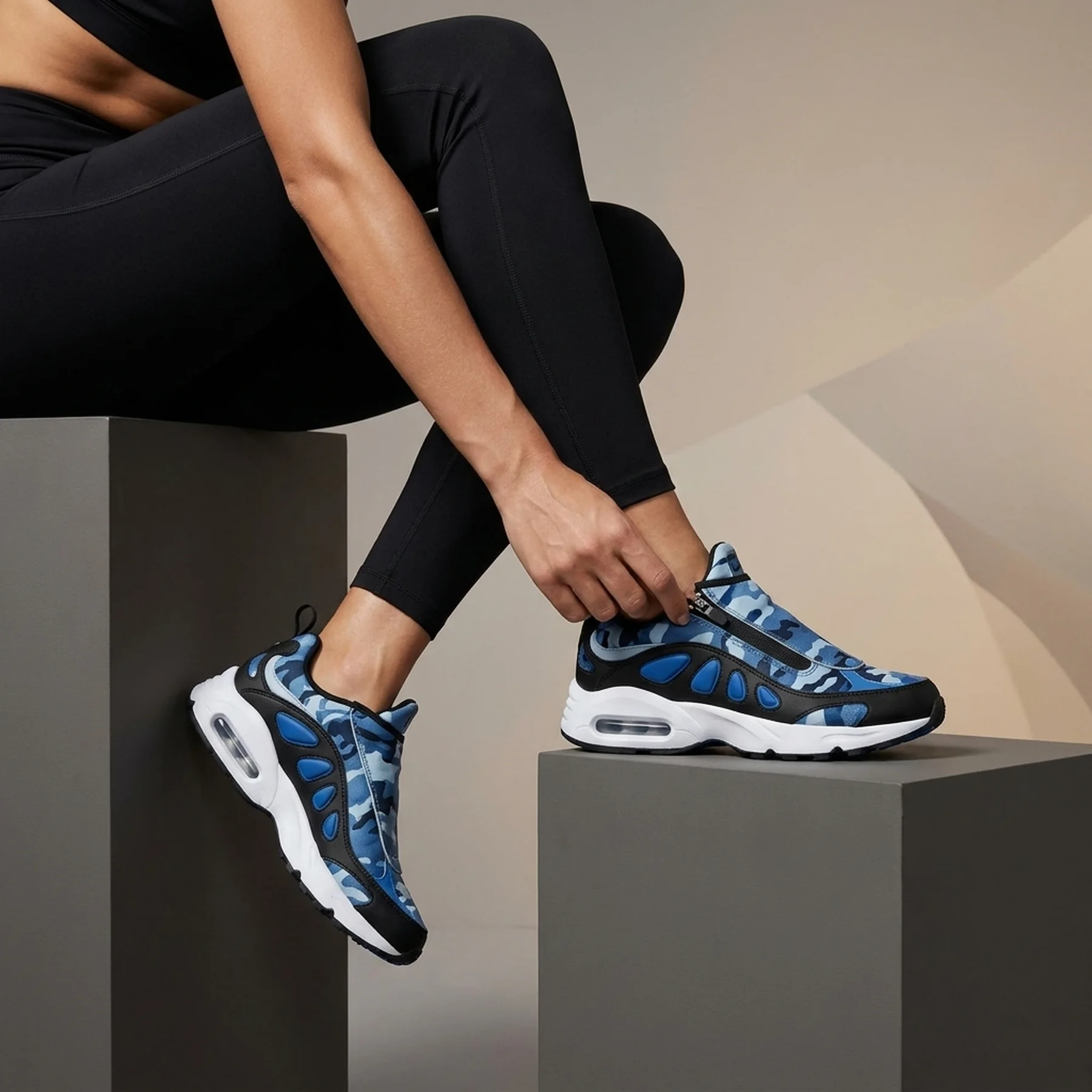 Кросівки W Nike Air Max SNDR CAMO “'Court Blue/Aluminum-Blue Tint"