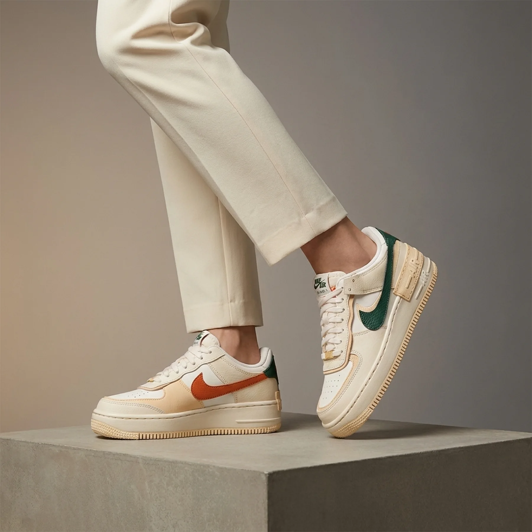 Кросівки WMNS Nike AF1 Shadow