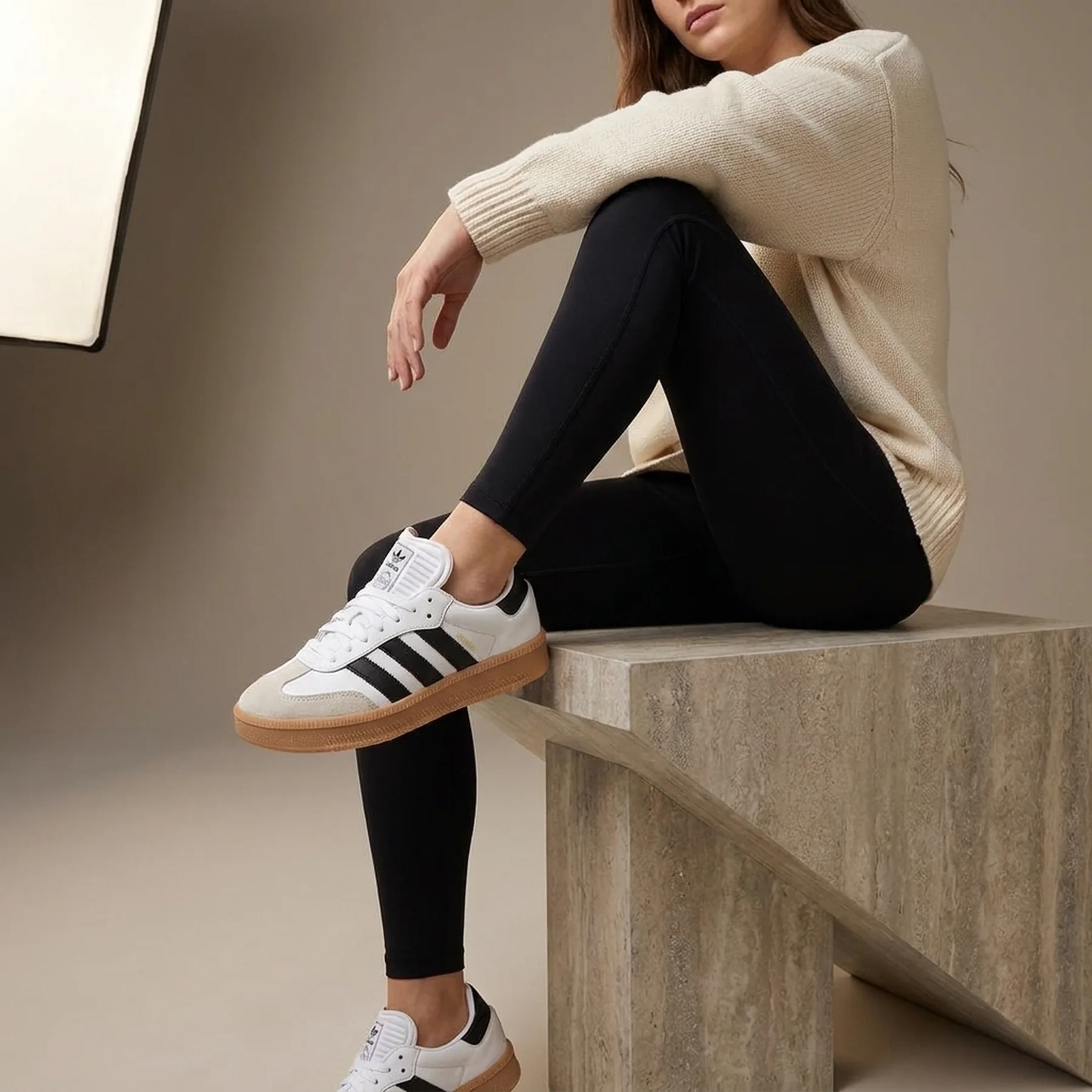 Кросівки жіночі Adidas Amba Xlg White Black Gum (IE1377)