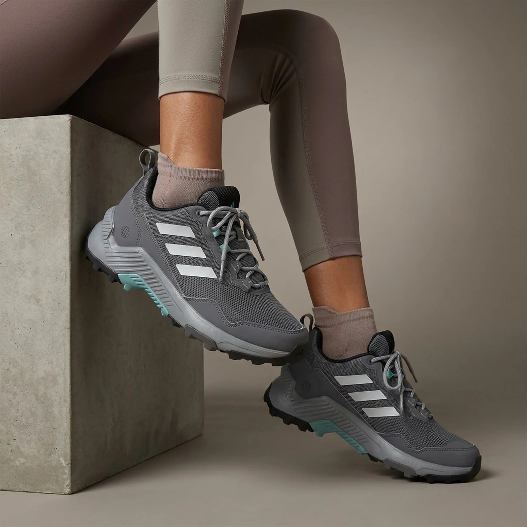 Кросівки жіночі Adidas Eastrail (GV7513)