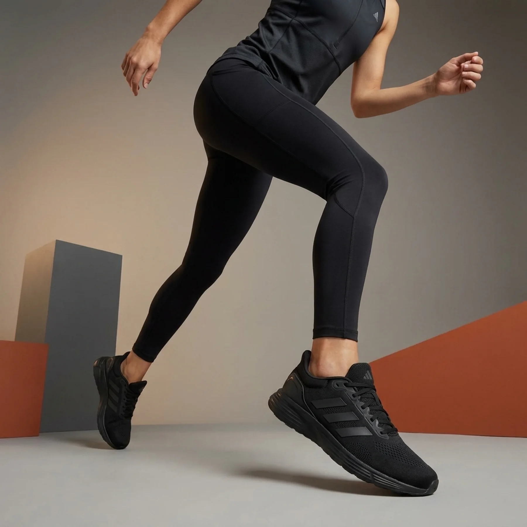 Кросівки жіночі Adidas Galaxy 7 (ID8757)