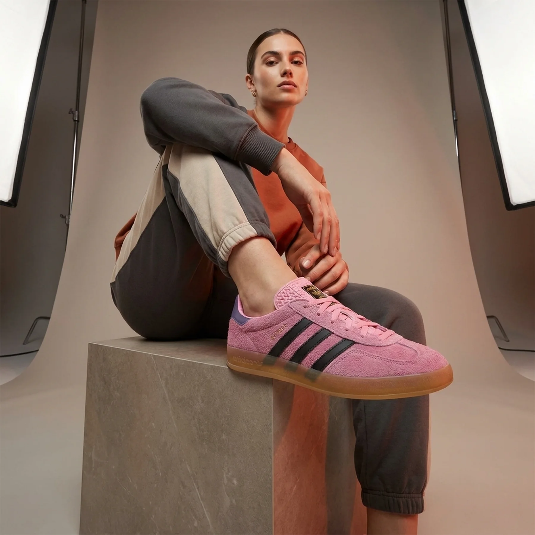 Кросівки жіночі Adidas Gazelle (IE7002)