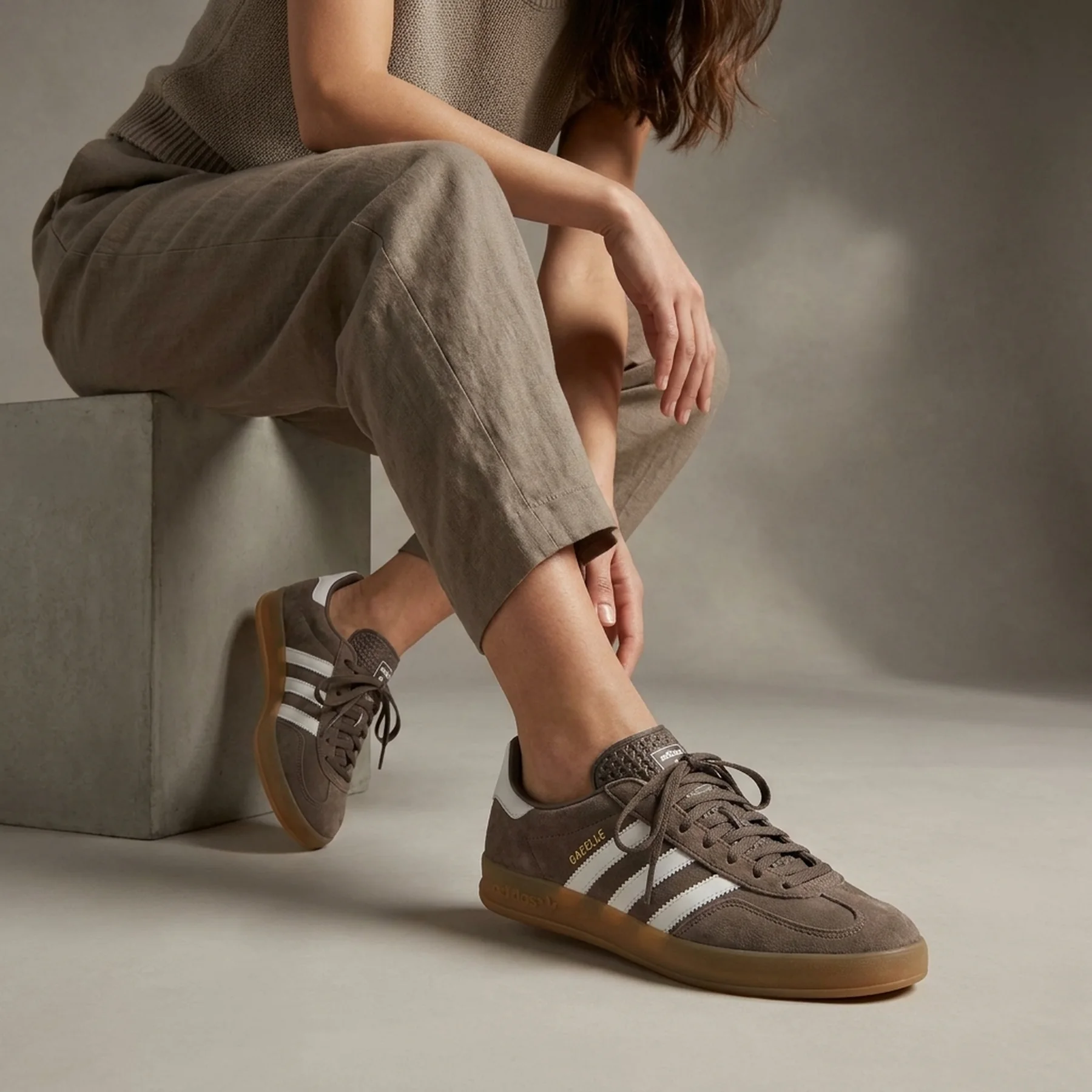 Кросівки жіночі Adidas Gazelle Indoor 'Earth Strata White'