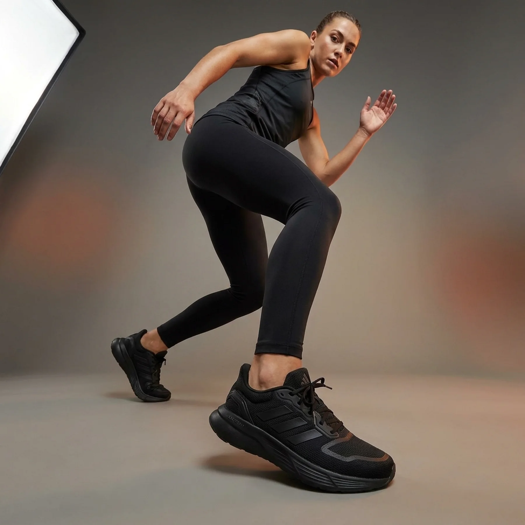 Кросівки жіночі Adidas Runfalcon 5 Running Black (IE8828)