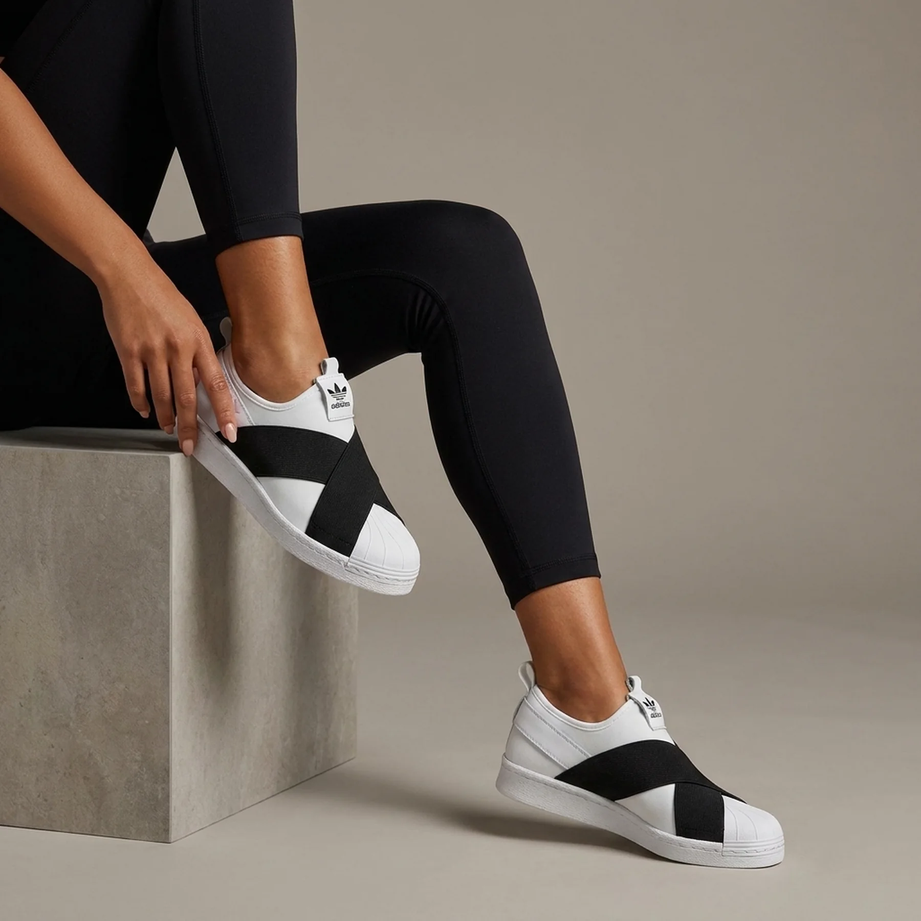 Кросівки жіночі Adidas Superstar Slip-On (CG6013)