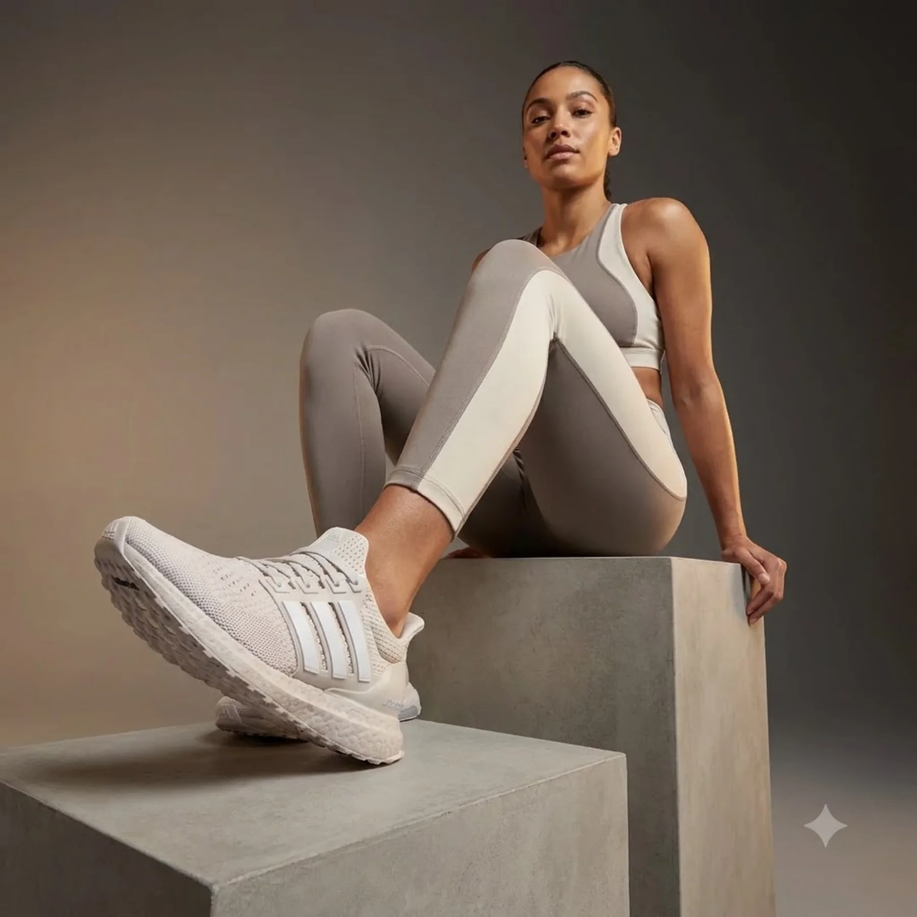 Кросівки жіночі Adidas Ultraboost 1.0 (JH9211)