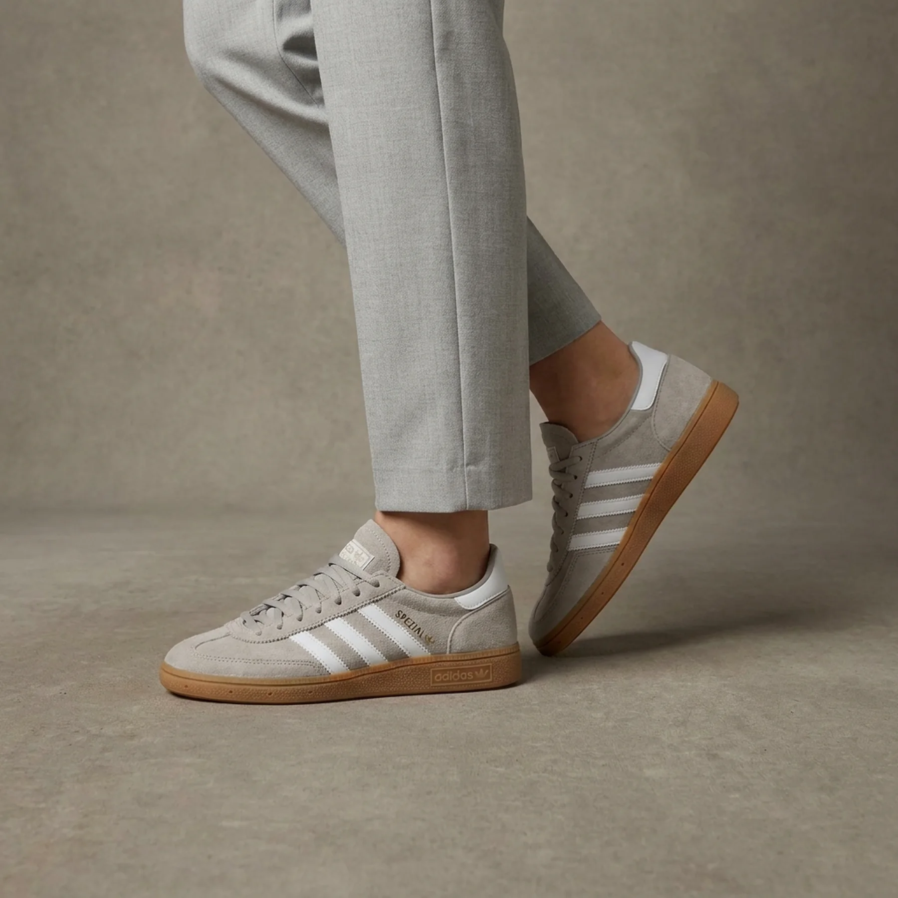 Кросівки жіночі Adidas Wmns Handball Spezial 'Silver Pebble Gum'