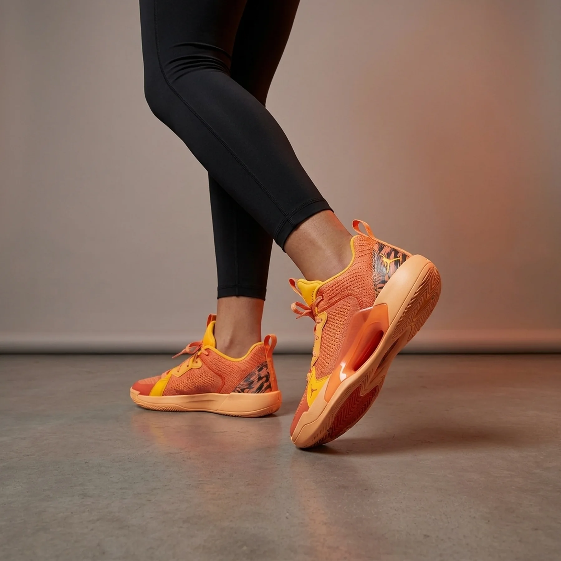 Кросівки жіночі Jordan Air Dearica Hamby X 38 Low Orange (FV3945-700)
