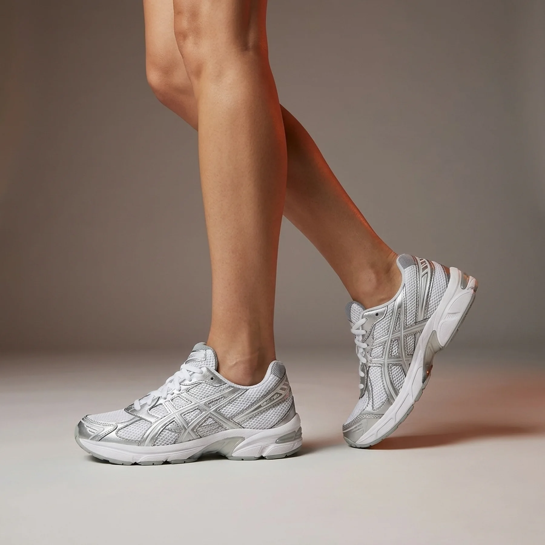 Кросівки жіночі Asics GEL-1160