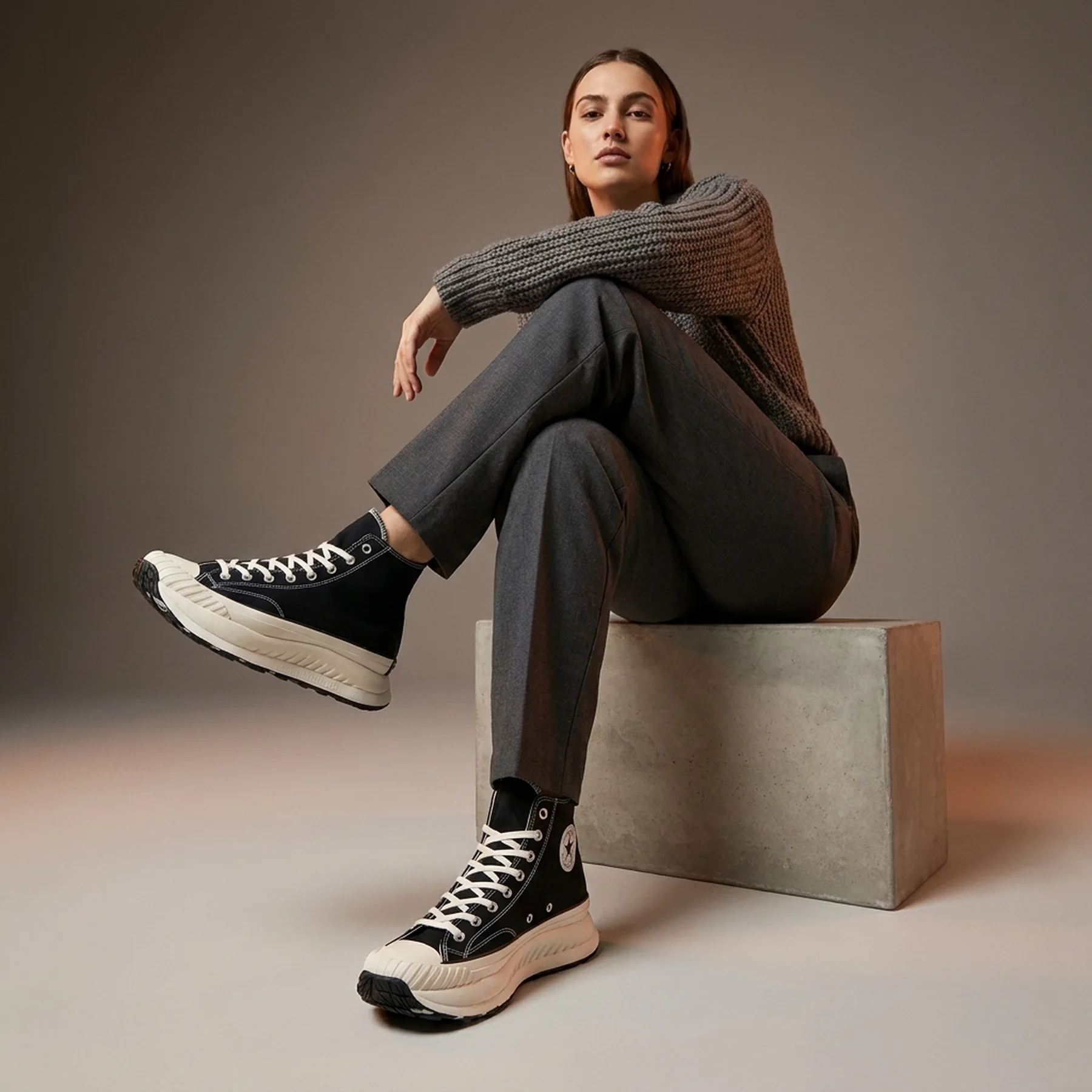 Кросівки жіночі Converse Chuck 70 At Cx Platform (A03277C)