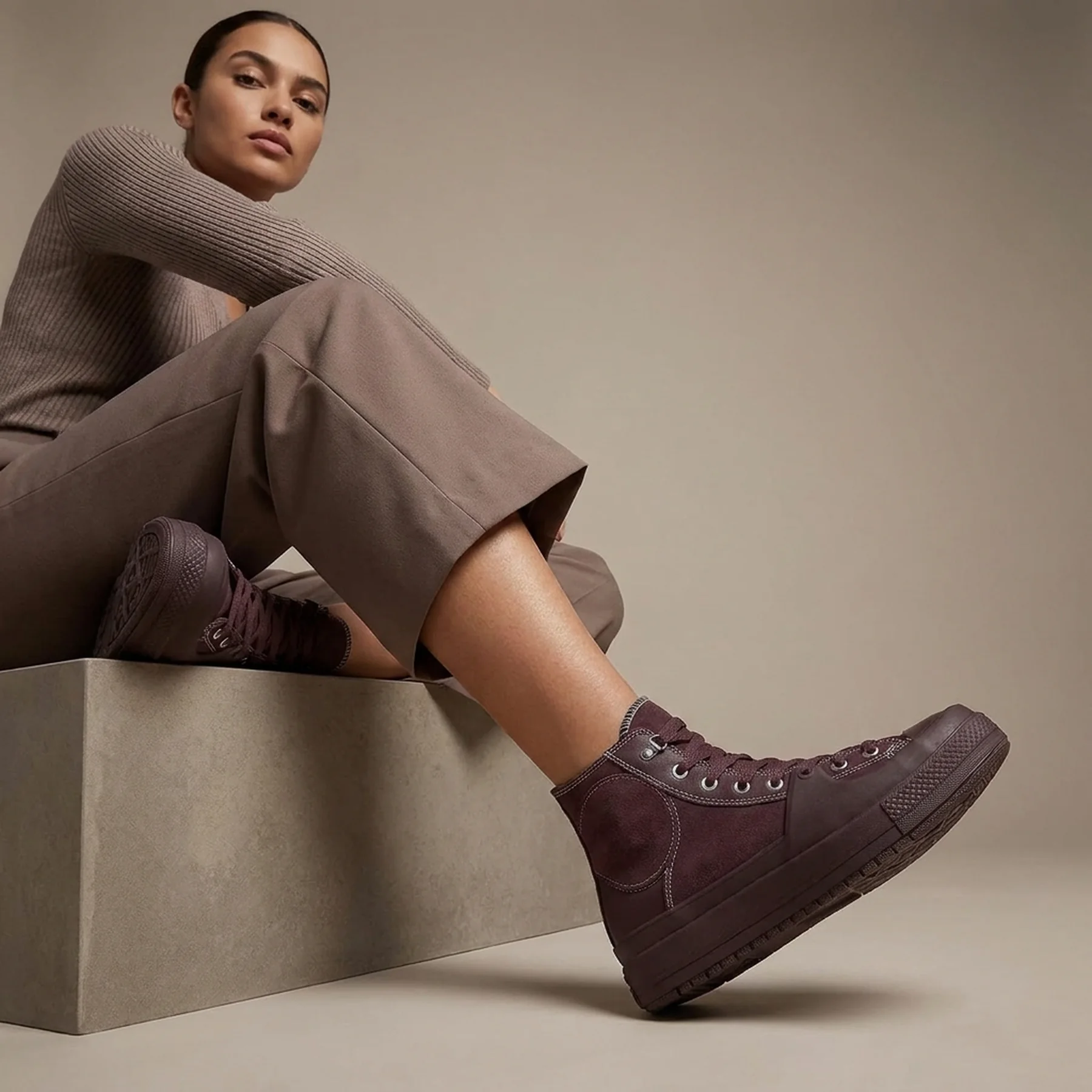 Кросівки жіночі Converse Chuck Taylor All Star Construct Leather Shoes (A05616C)