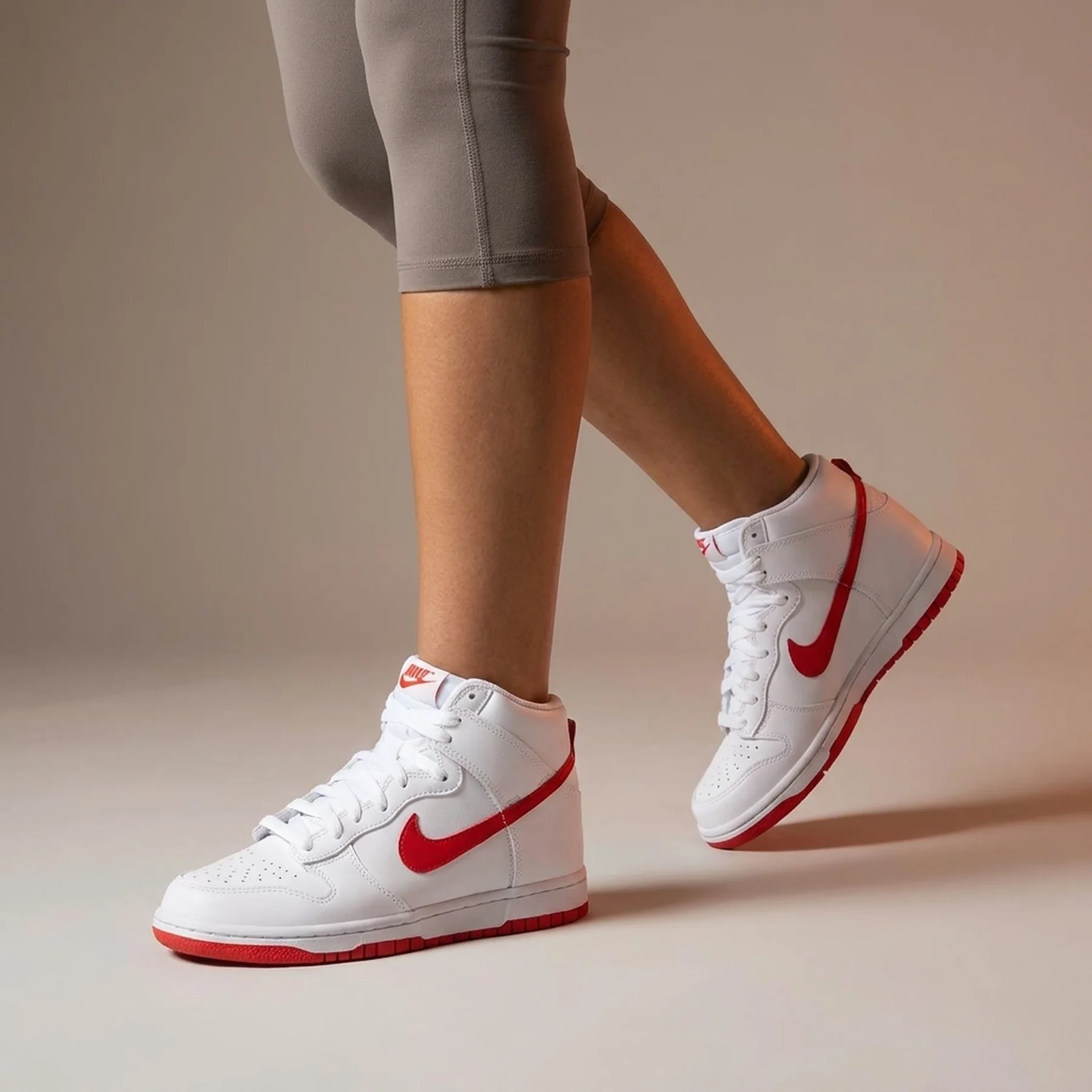 Кросівки жіночі Jordan Dunk High Gs (DB2179-111)