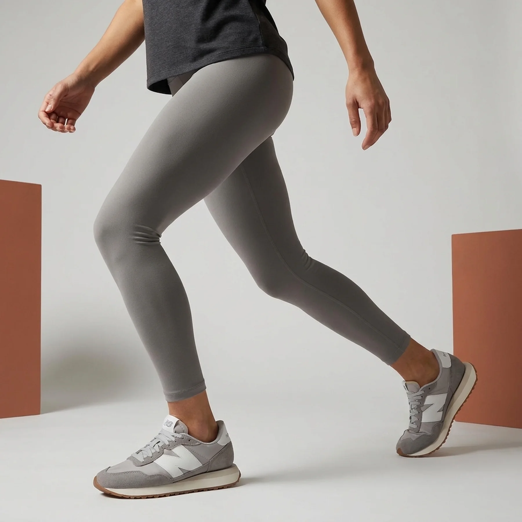 Кросівки жіночі New Balance 39