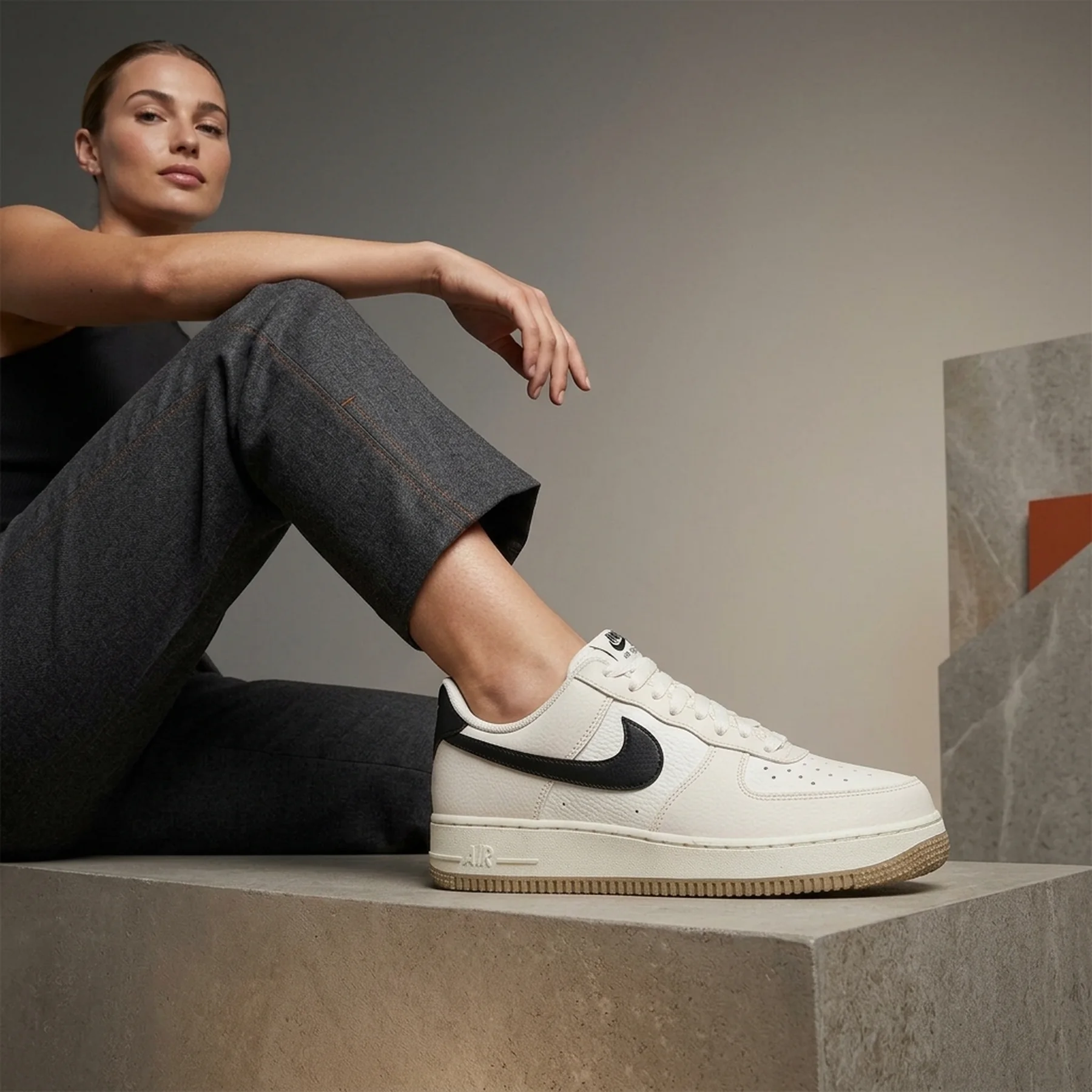 Кросівки жіночі Nike 1 Low Inches Closer To Travis Scott (HF9983-100)