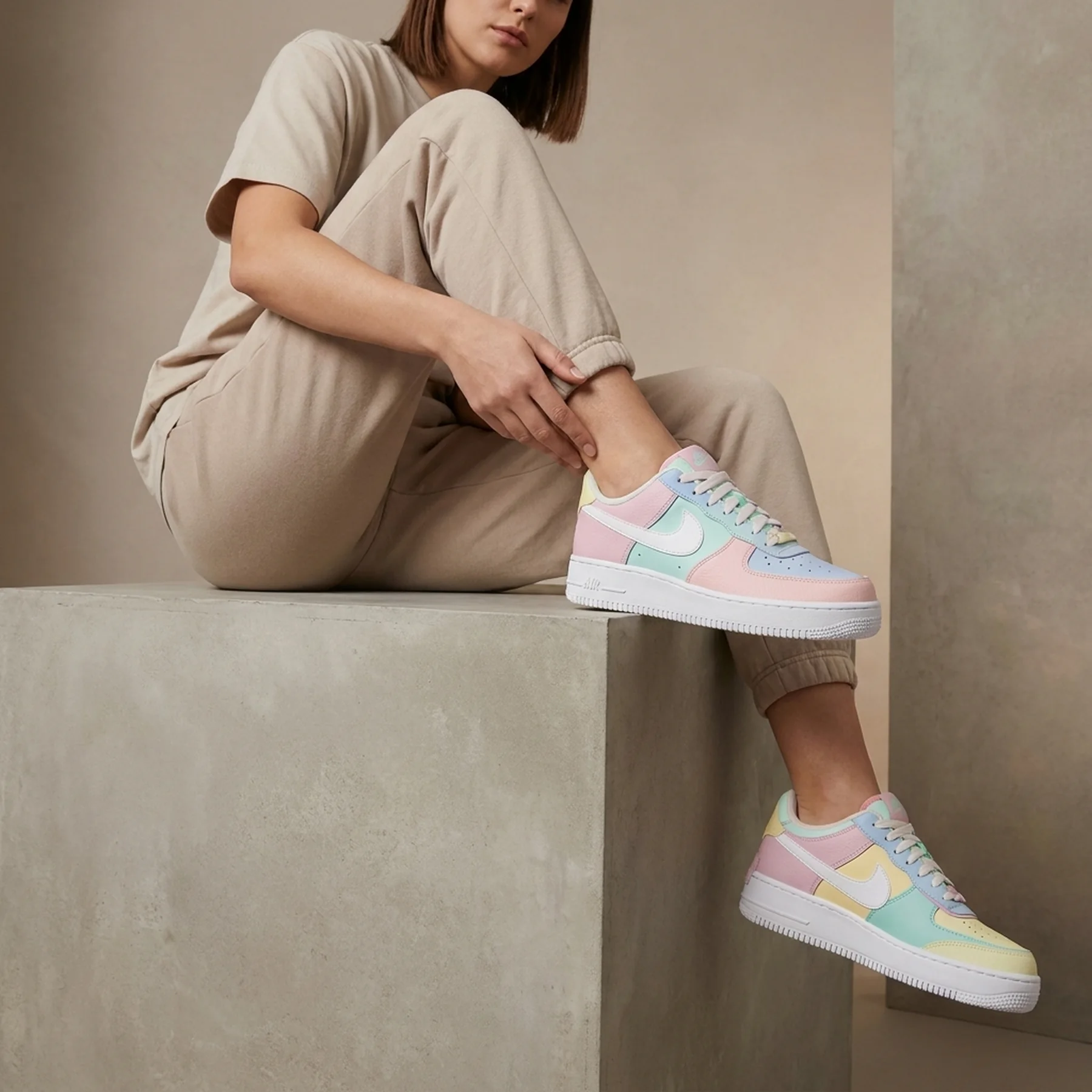Кросівки жіночі Nike Air Force 1 '07 (DR8590-600)