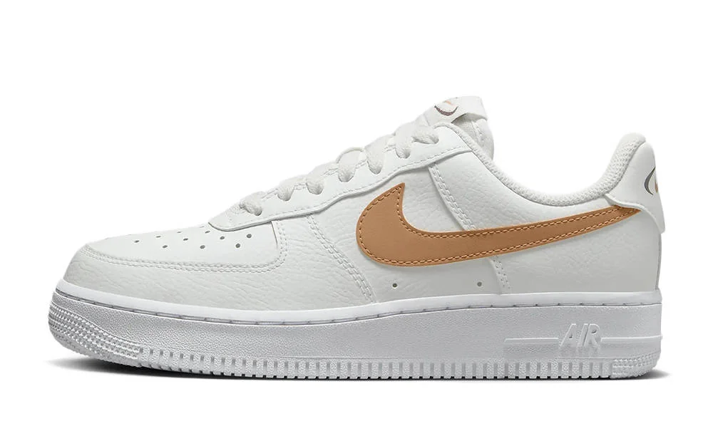 Кросівки жіночі Nike Air Force 1 07 (FQ2742-101)