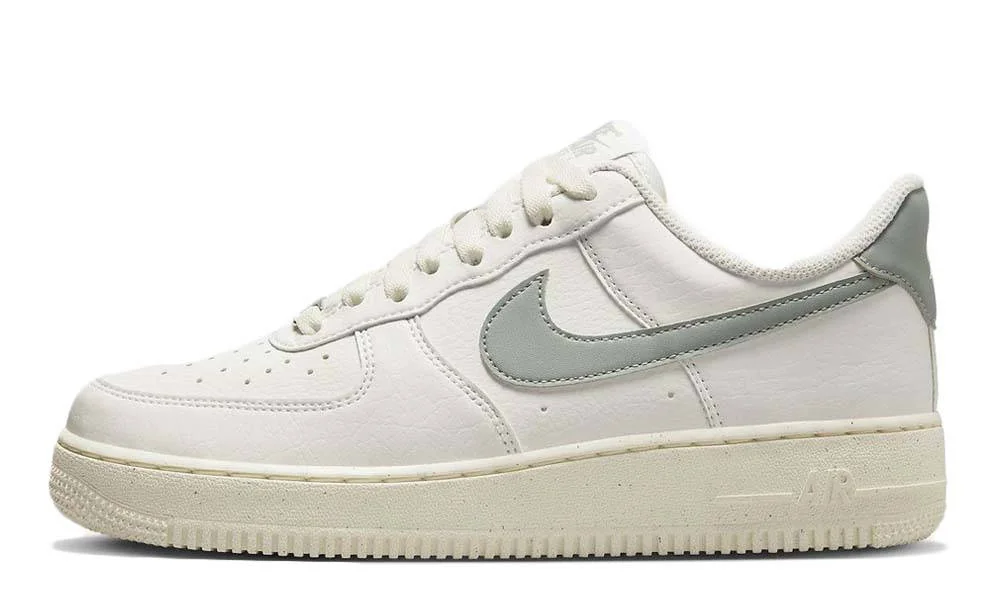 Кросівки жіночі Nike Air Force 1 '07 Next Nature (DN1430-107)
