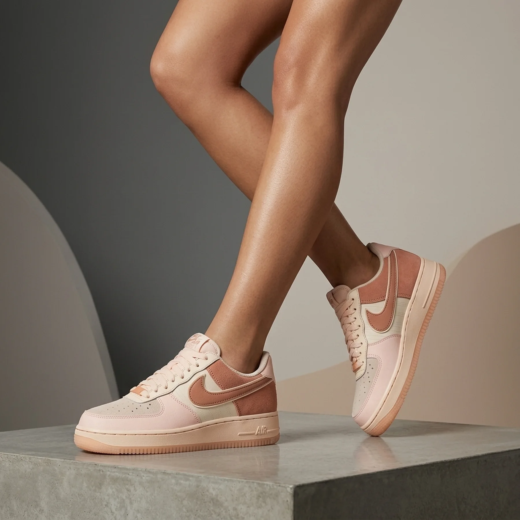 Кросівки жіночі Nike Air Force (896185-005)