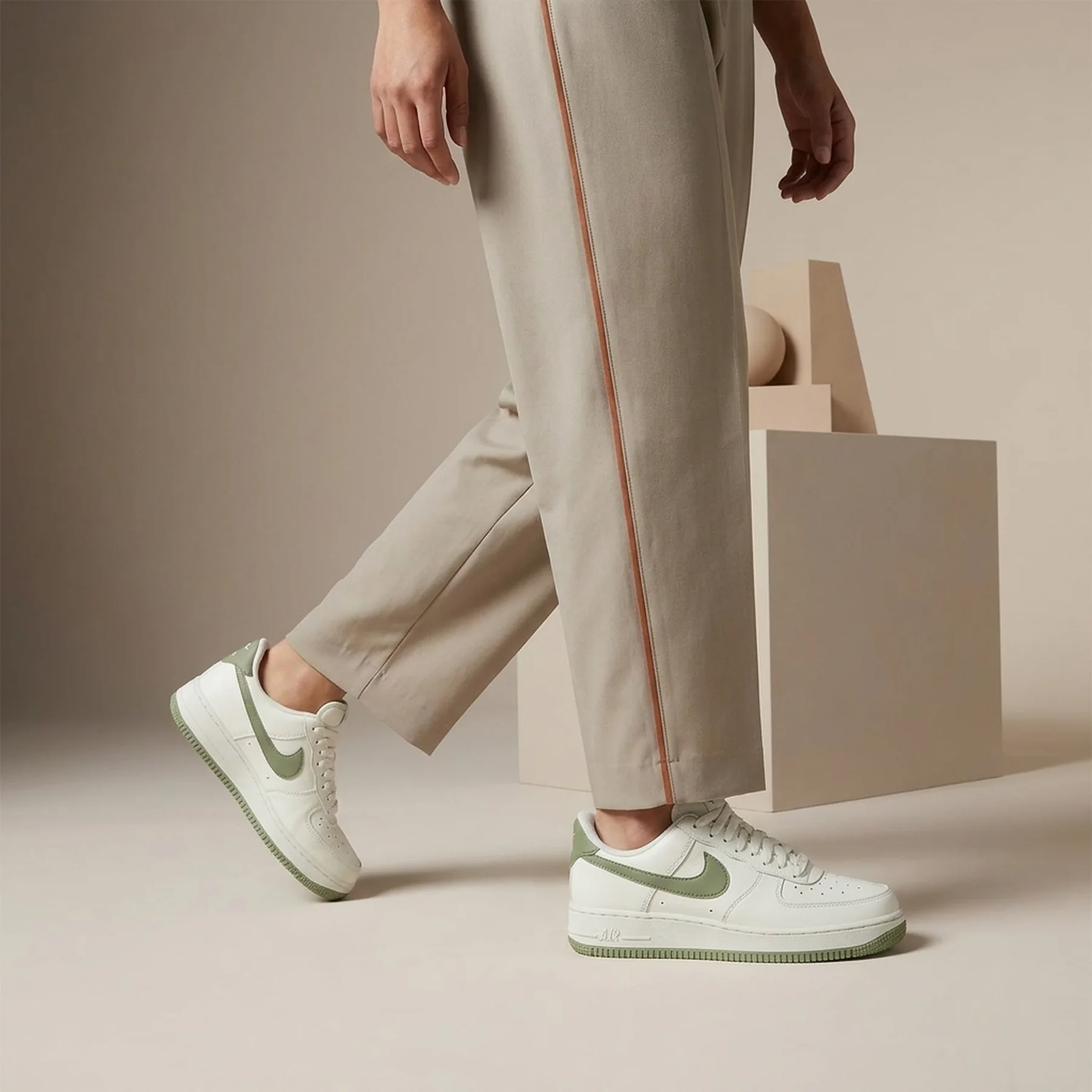 Кросівки жіночі Nike Air Force 1 Low