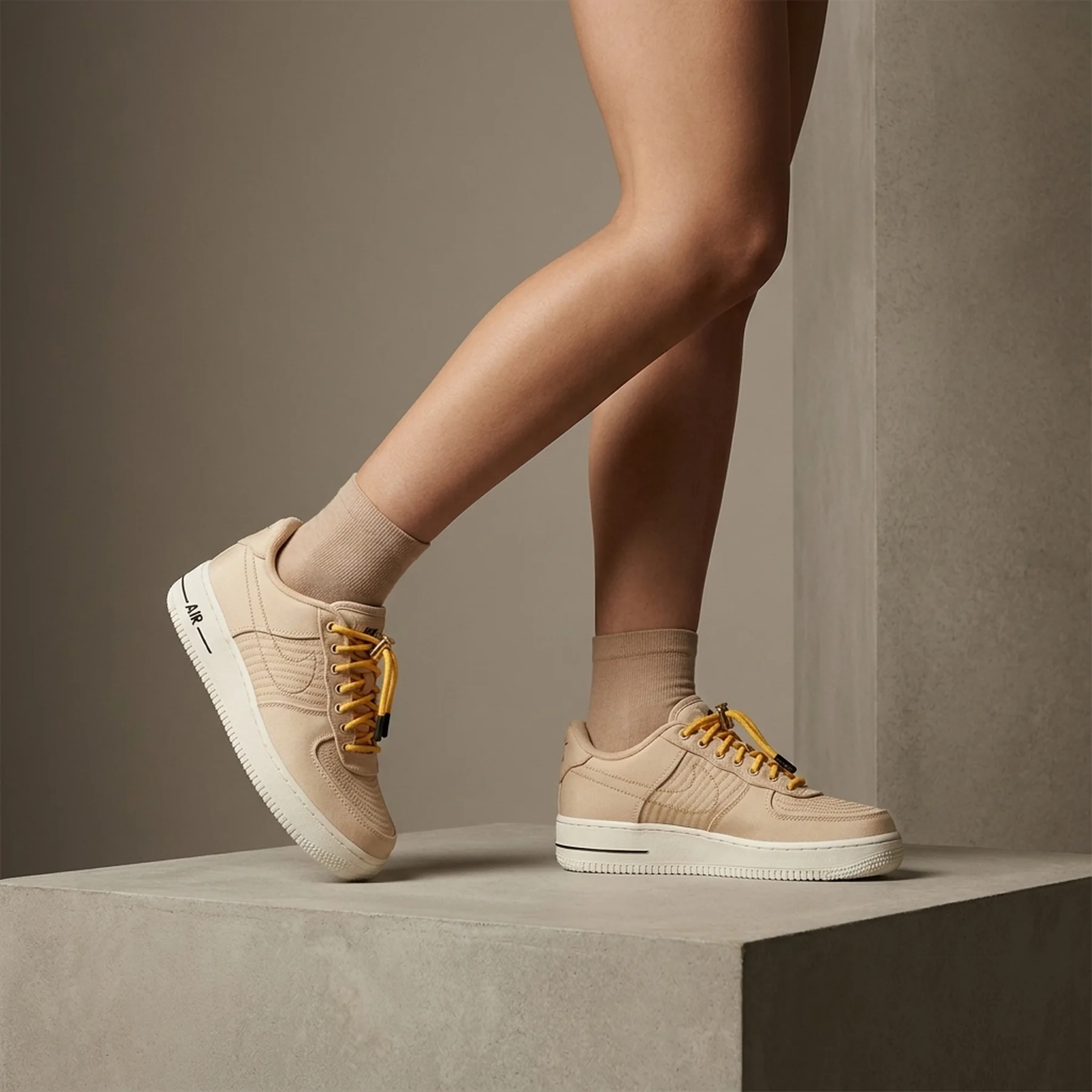 Кросівки жіночі Nike Air Force 1 Lv8 3 Gs Beige (DV1622-100)