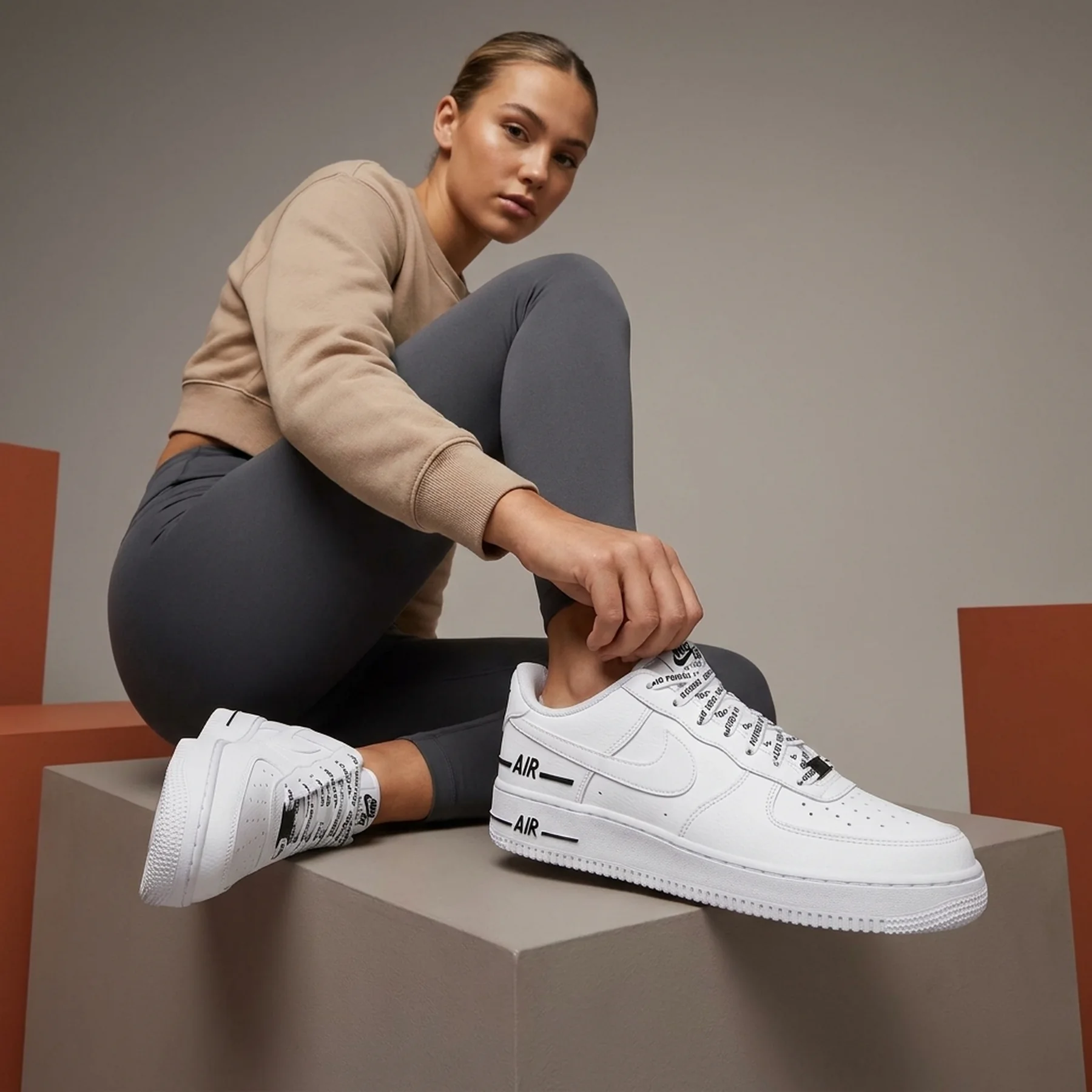 Кросівки жіночі Nike Air Force 1 Lv8 3 (Gs) (CJ4092-100)