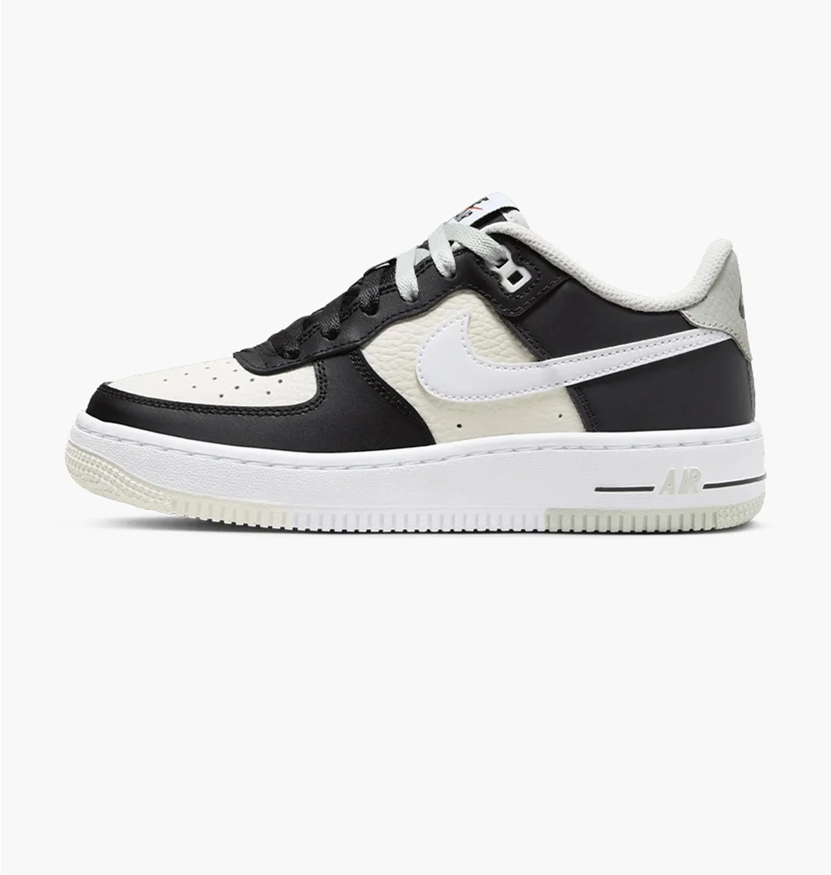 Кросівки жіночі Nike Air Force 1 Lv8 (Gs) (FB9035-002)