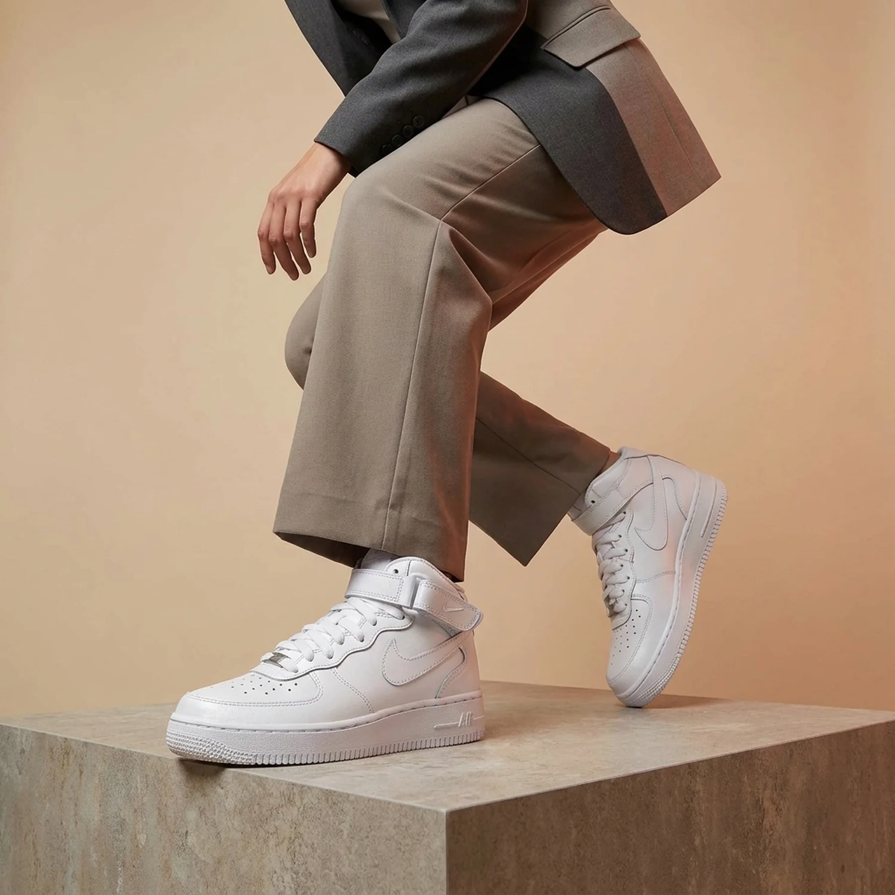 Кросівки жіночі Nike Air Force 1 Mid Le(Gs) (DH2933-111)