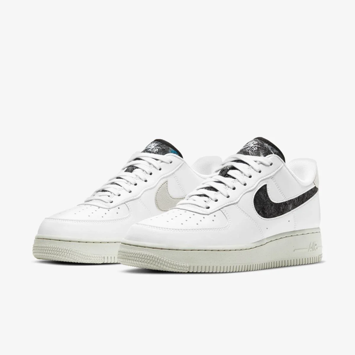 Кросівки жіночі Nike Air Force 1'07 Se (DA6682-100)