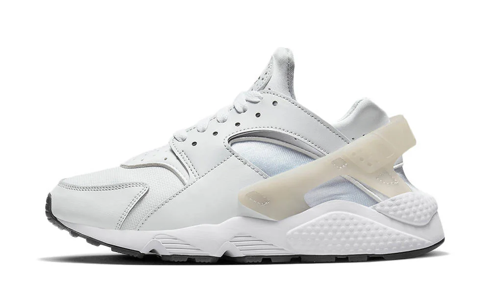 Кросівки жіночі Nike Air Huarache (DR5726-001)