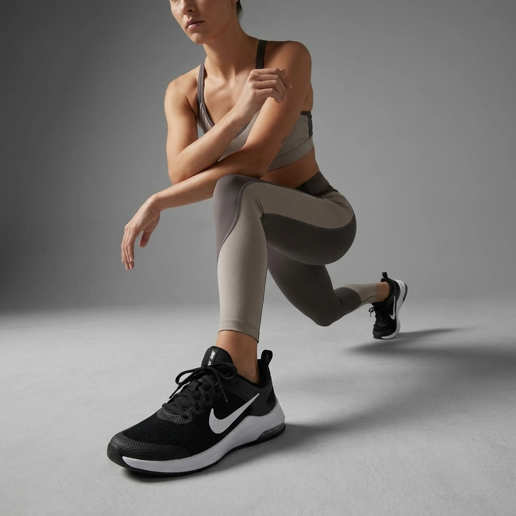 Кросівки жіночі Nike Air Max Bella Tr 4 (CW3398-002)