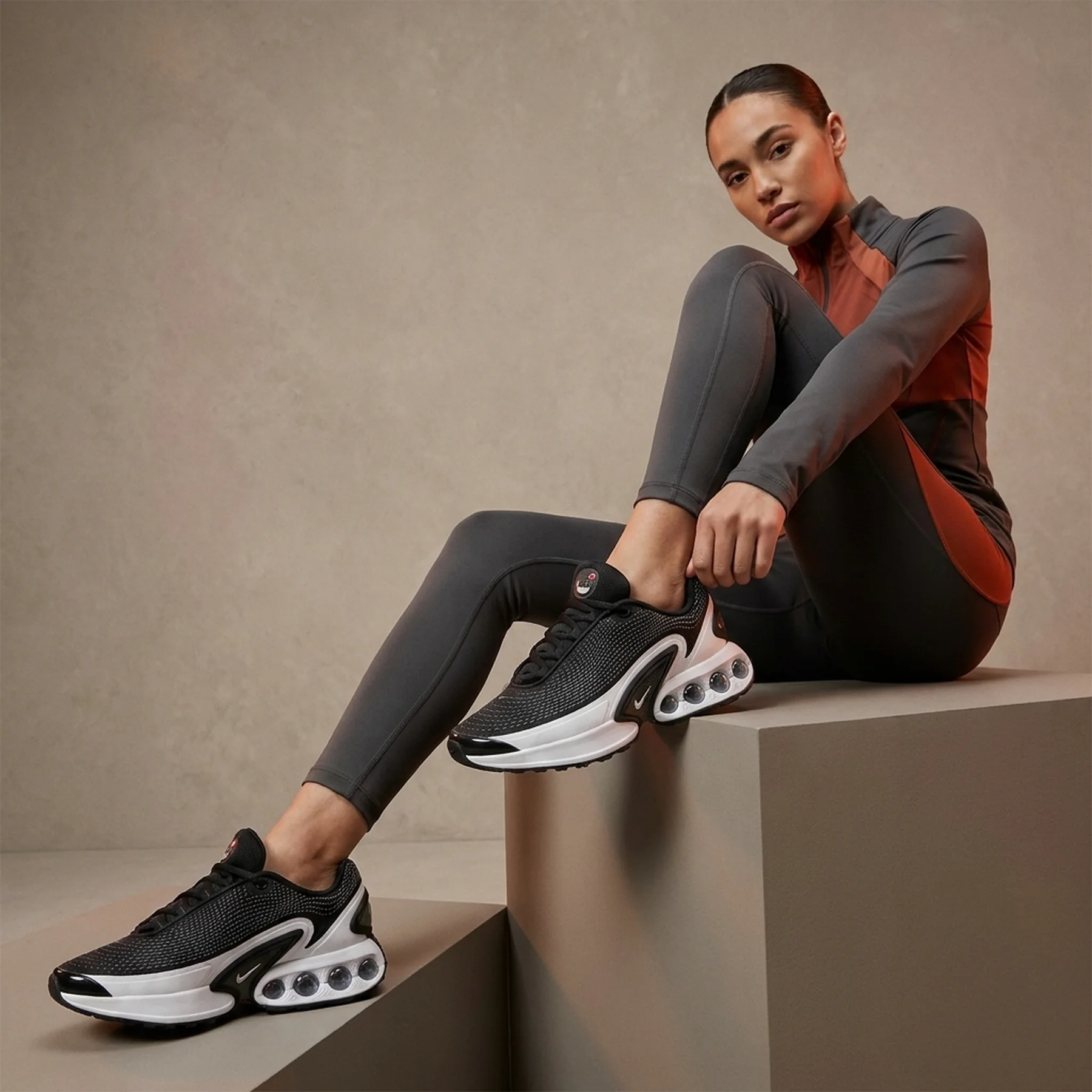 Кросівки жіночі Nike Air Max Dn (FB8987-003)