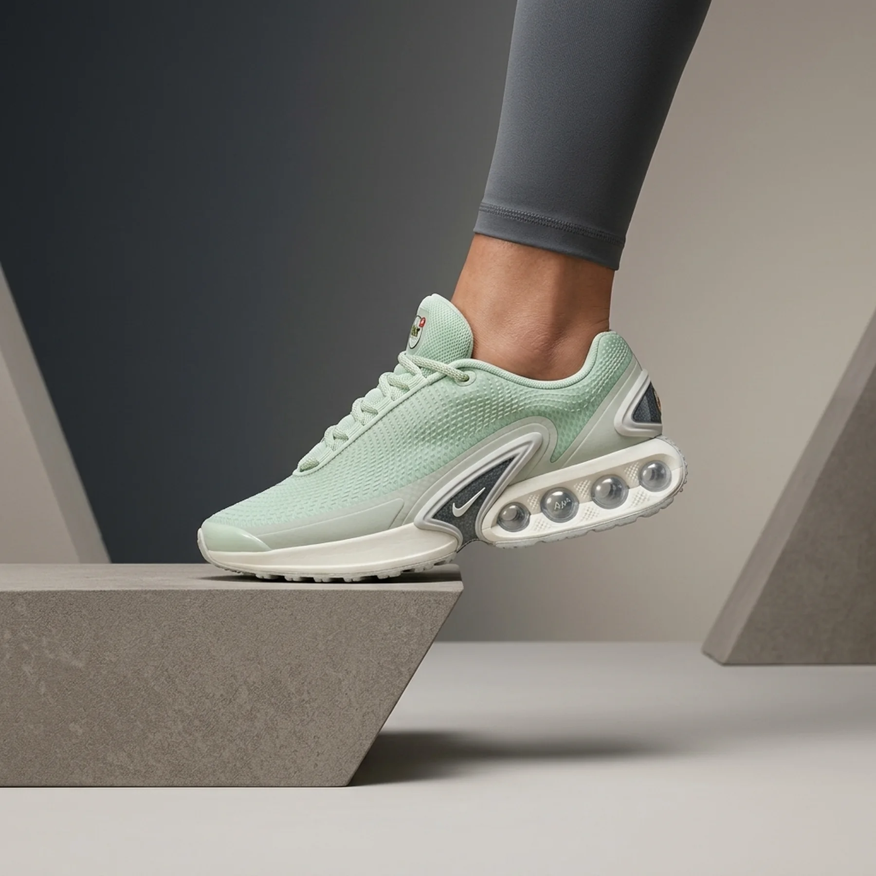 Кросівки жіночі Nike Air Max Dn Se (HJ9636-001)