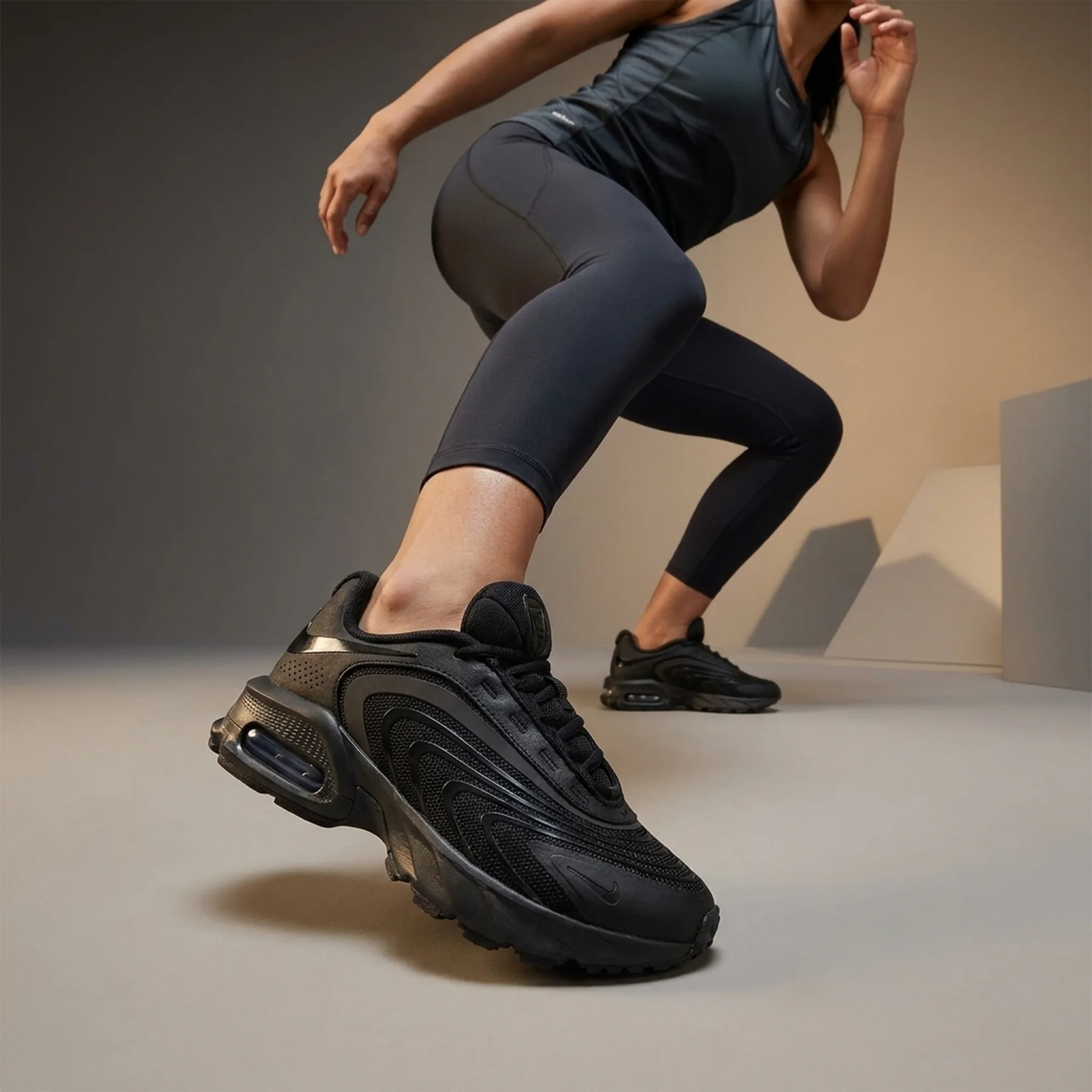 Кросівки жіночі Nike Air Max Fire Black (IF2620-003)