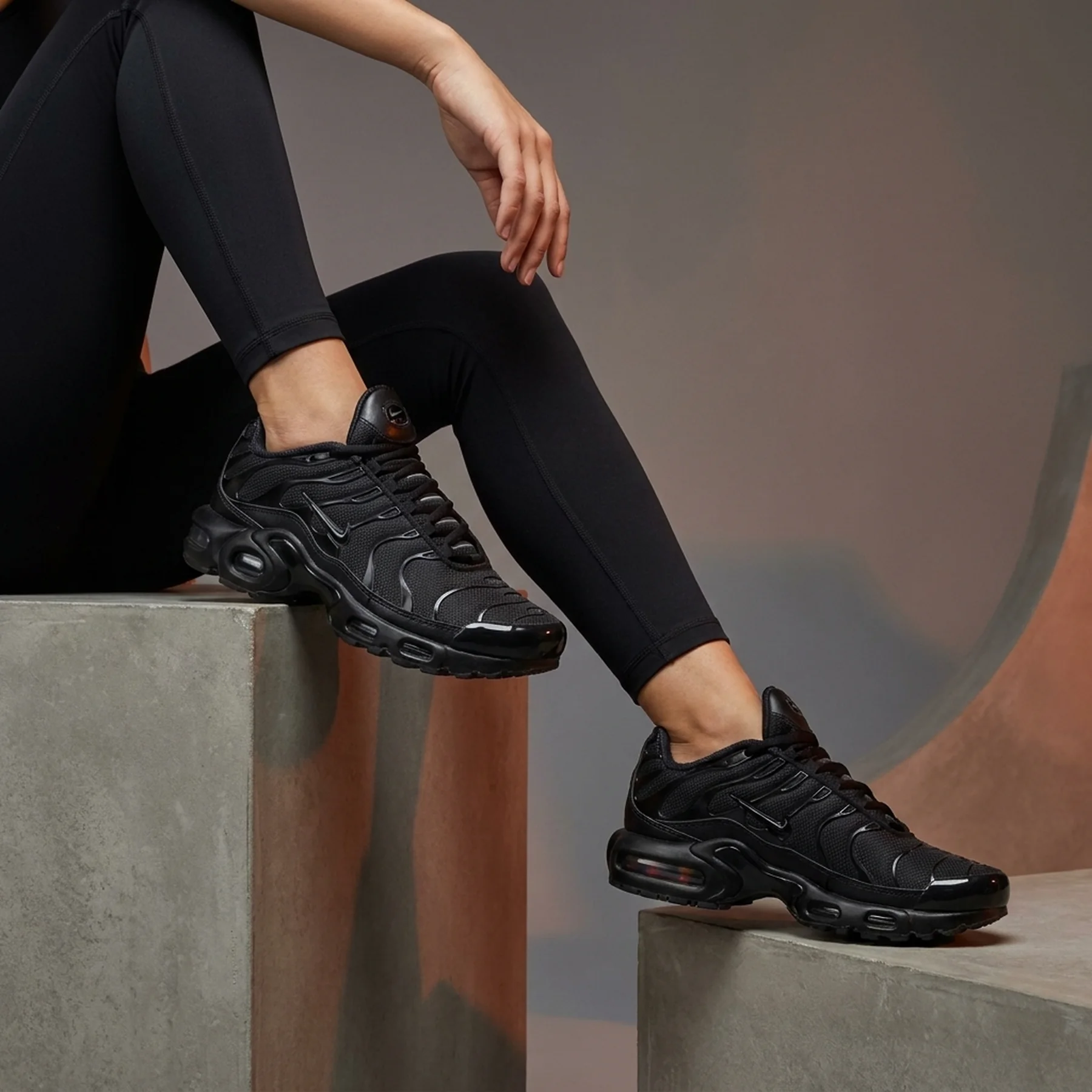Кросівки жіночі Nike Air Max Plus (CD0609-001)