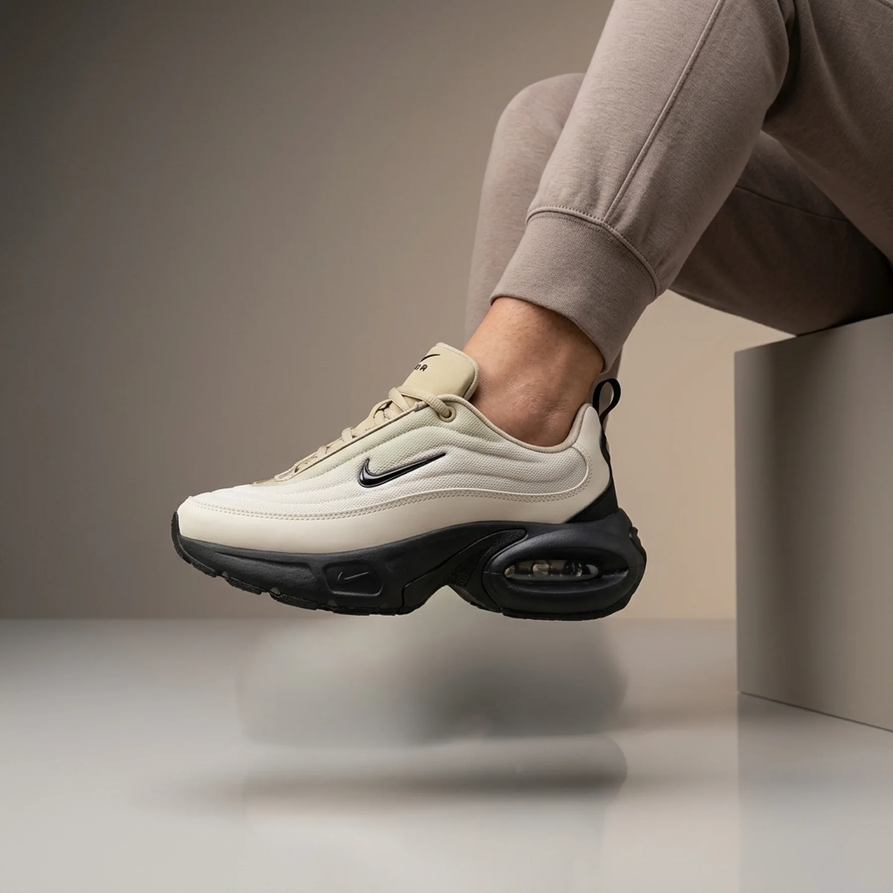 Кросівки жіночі Nike Air Max Portal Beige (IB7698-001)