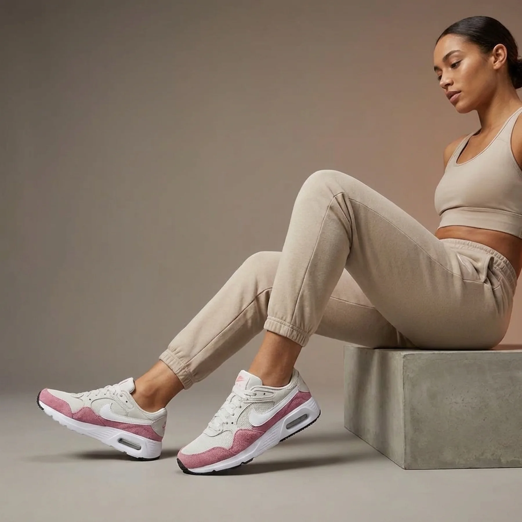 Кросівки жіночі Nike Air Max Sc (HM9452-001)