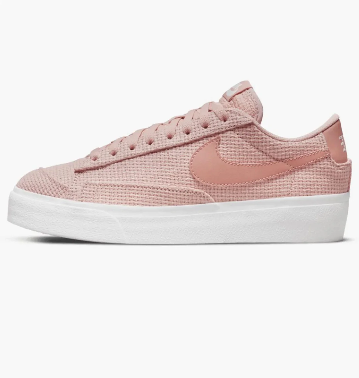 Кросівки жіночі Nike Blazer Low Platform Ess (DN0744-600)