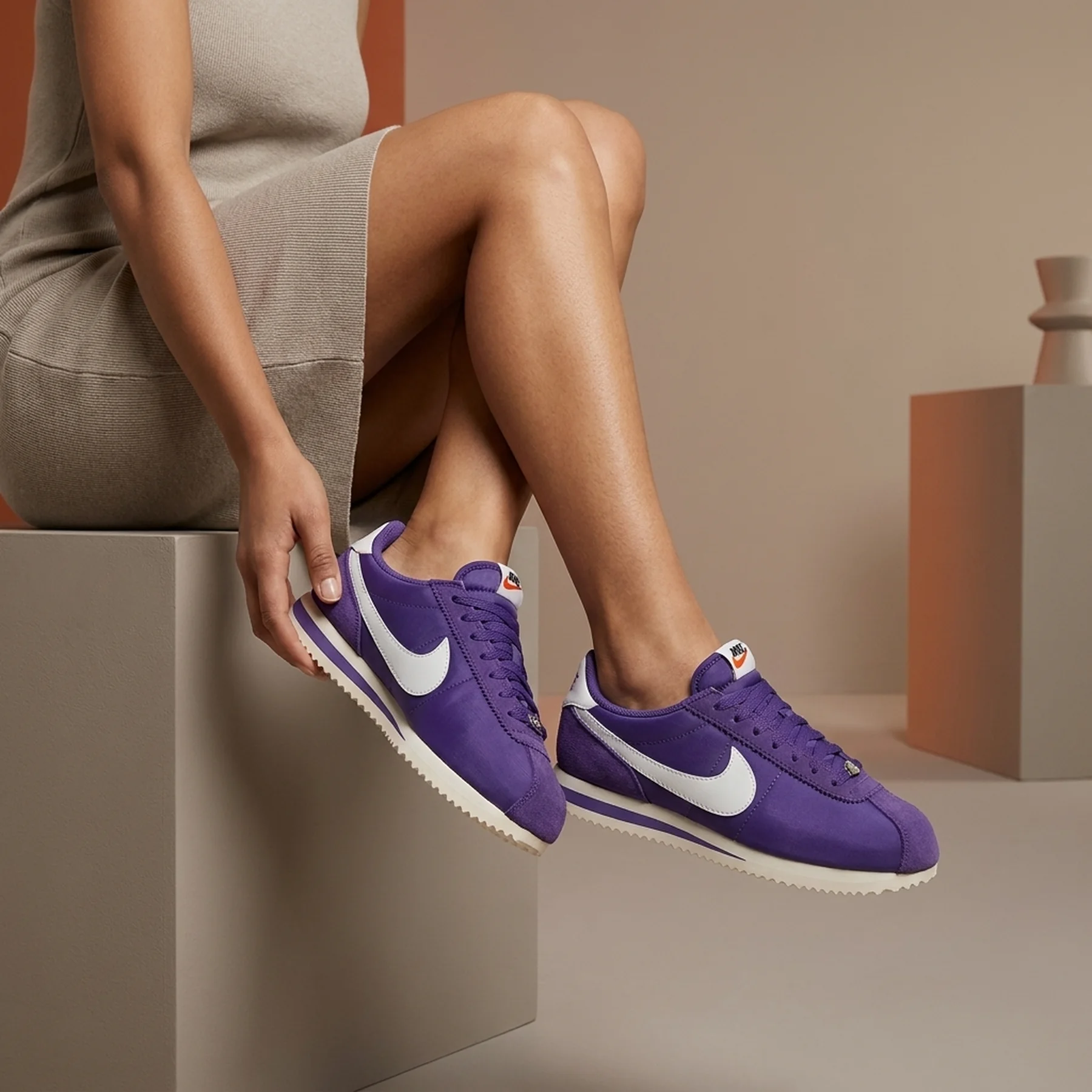 Кросівки жіночі Nike Cortez (DZ2795-500)