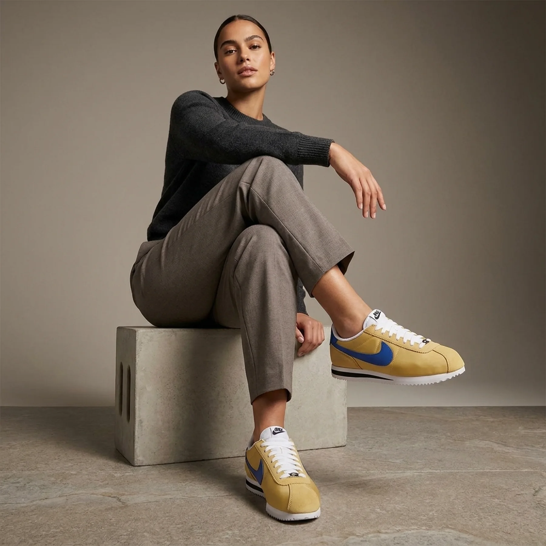Кросівки жіночі Nike Cortez (DZ2795-701)