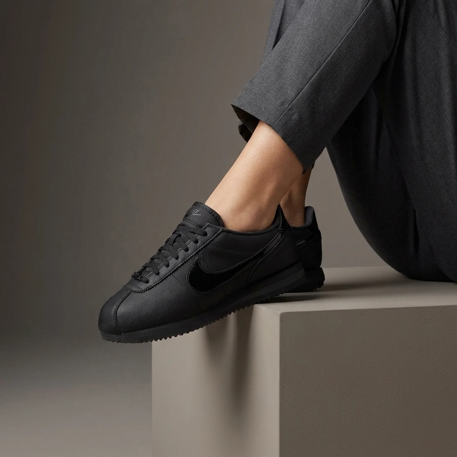 Кросівки жіночі Nike Cortez (FB6877-002)