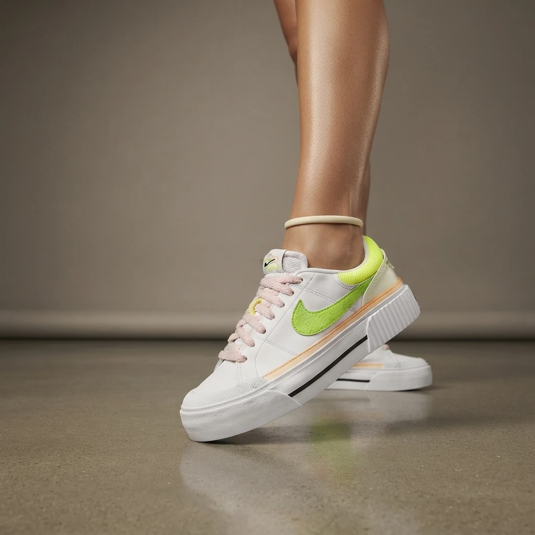 Кросівки жіночі Nike Court Legacy Lif (FD0872-100)