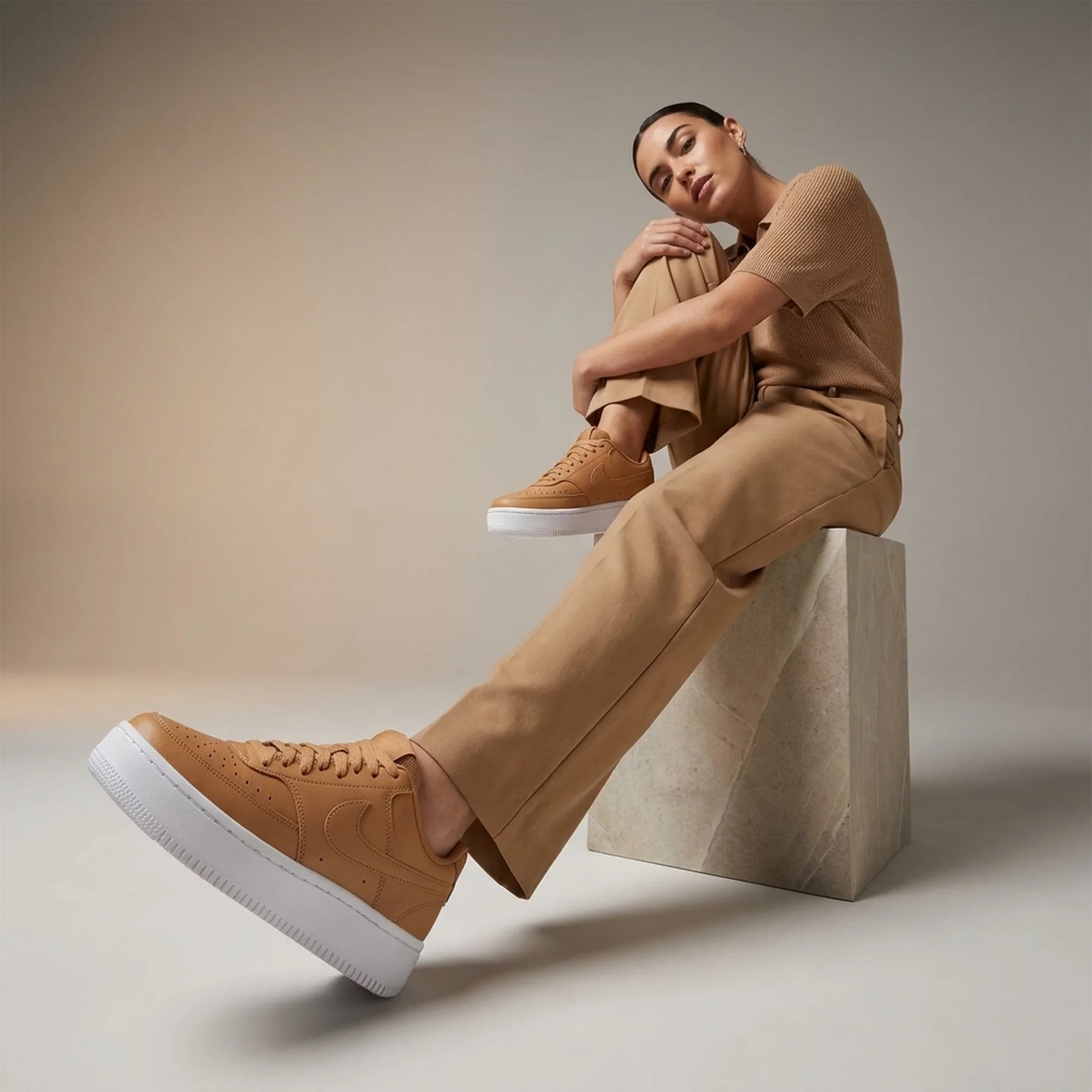Кросівки жіночі Nike Court Vision Alta 'Light Cognac' (DM0113-200)