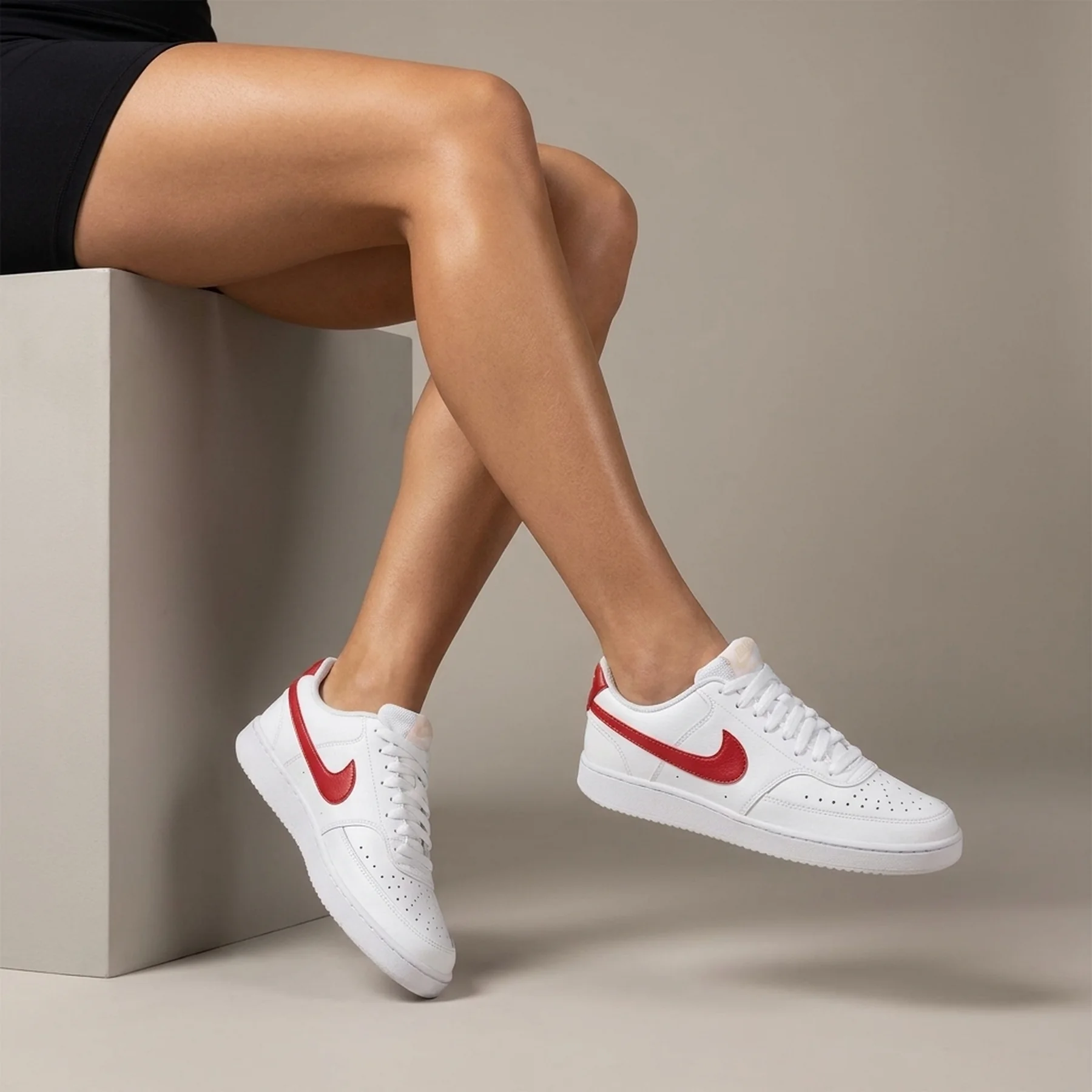 Кросівки жіночі Nike Court Vision Low (DH3158-104)