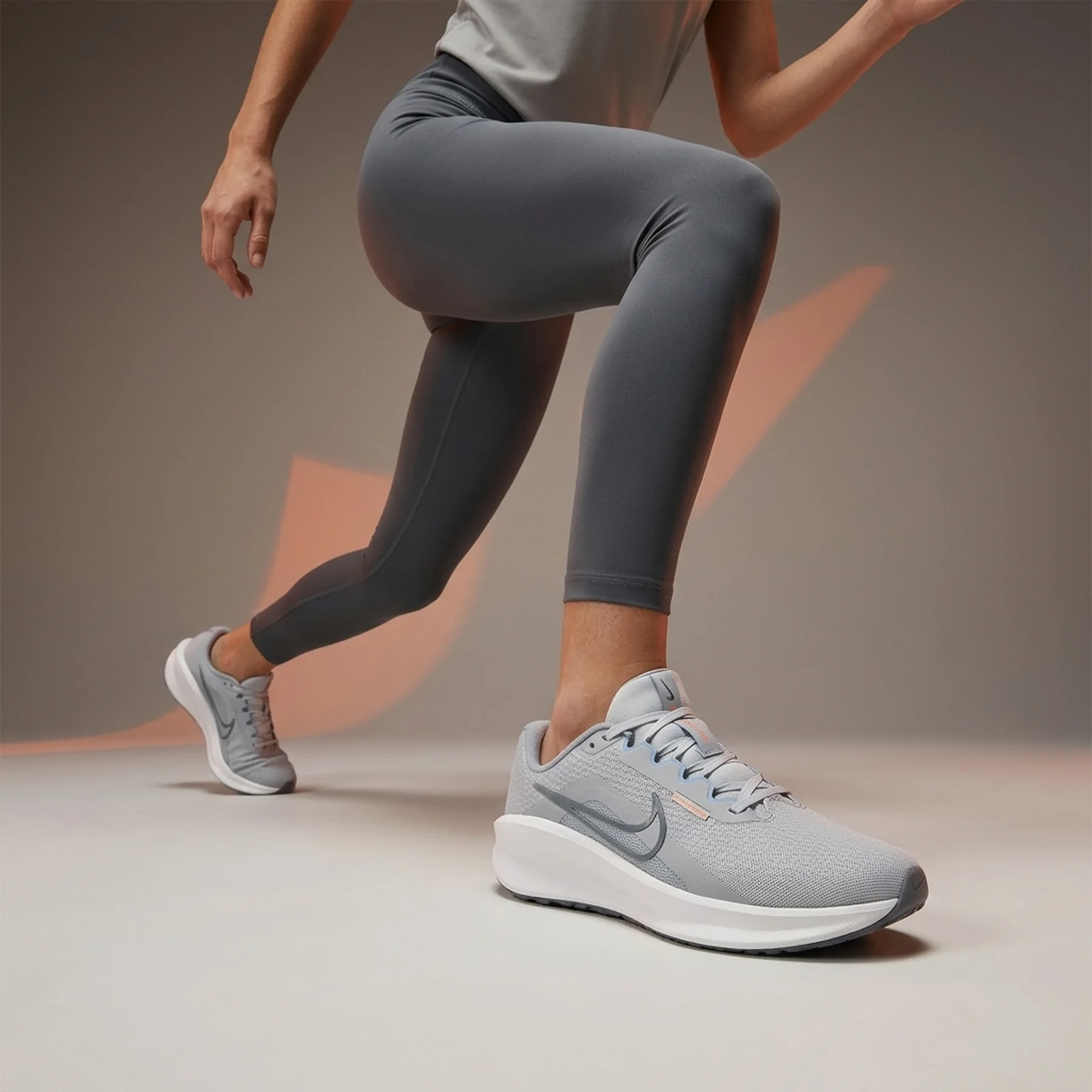 Кросівки жіночі Nike Downshifter 13 (FD6476-006)
