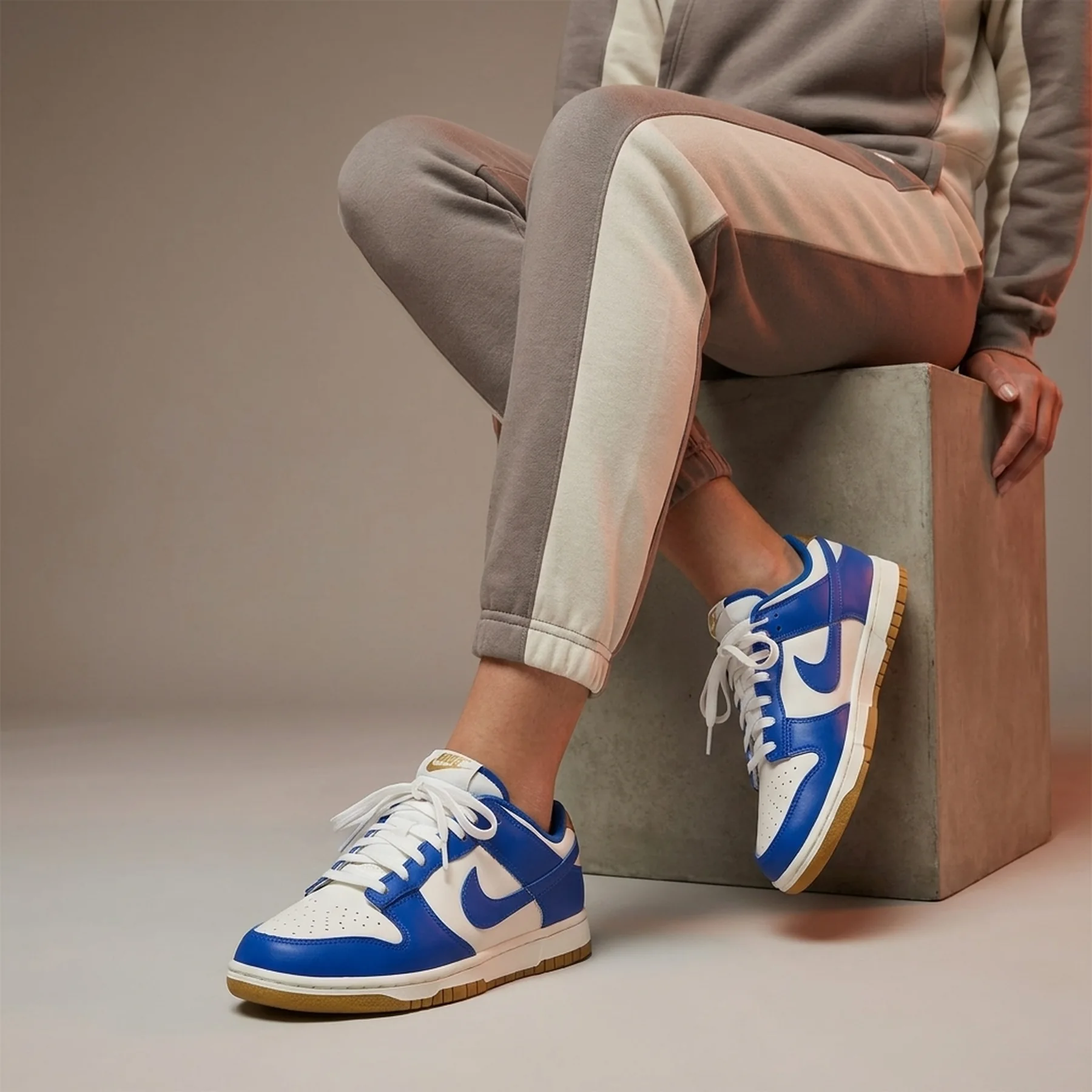 Кросівки жіночі Nike Dunk Low Kansas City Royals (FB7173-141)